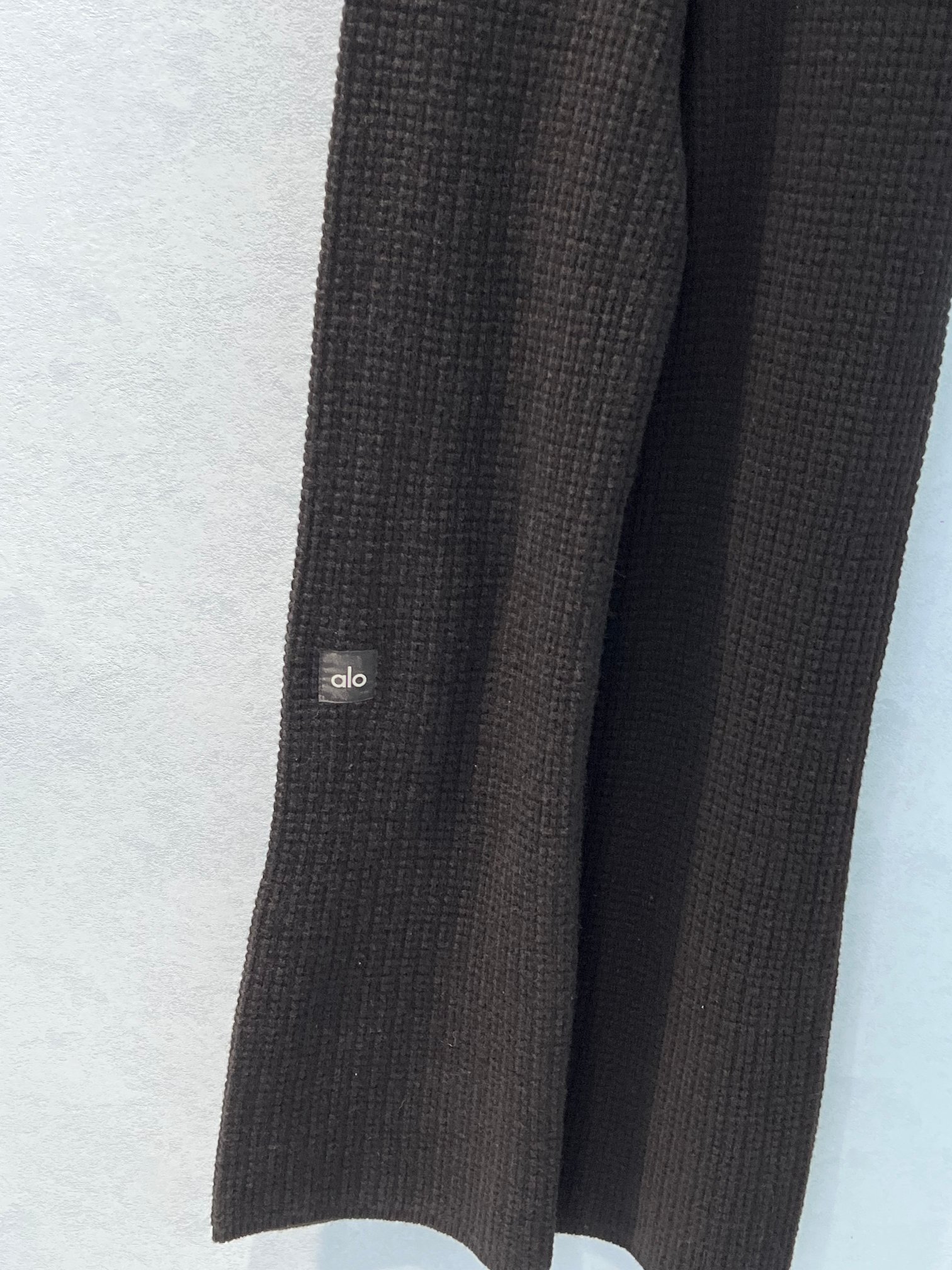 Alo-Wavg Knitted Broad-Legged Pants: Comfortable and Stylish Suit for Women - 图片 5