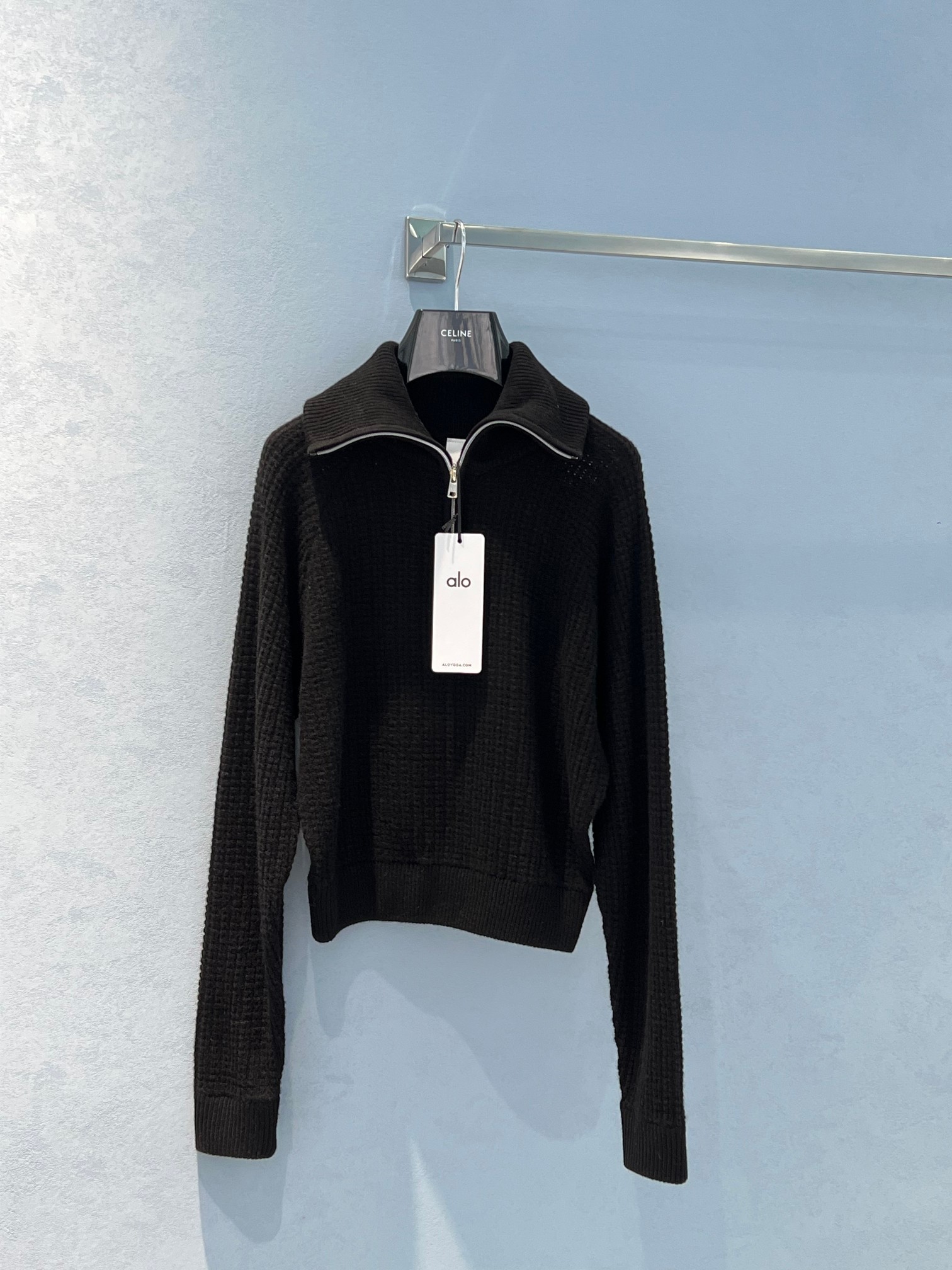 Effortless Chic Style: P920 Alo Waffgow Goo Shirt Dress with Half-Laze High-Collar Design