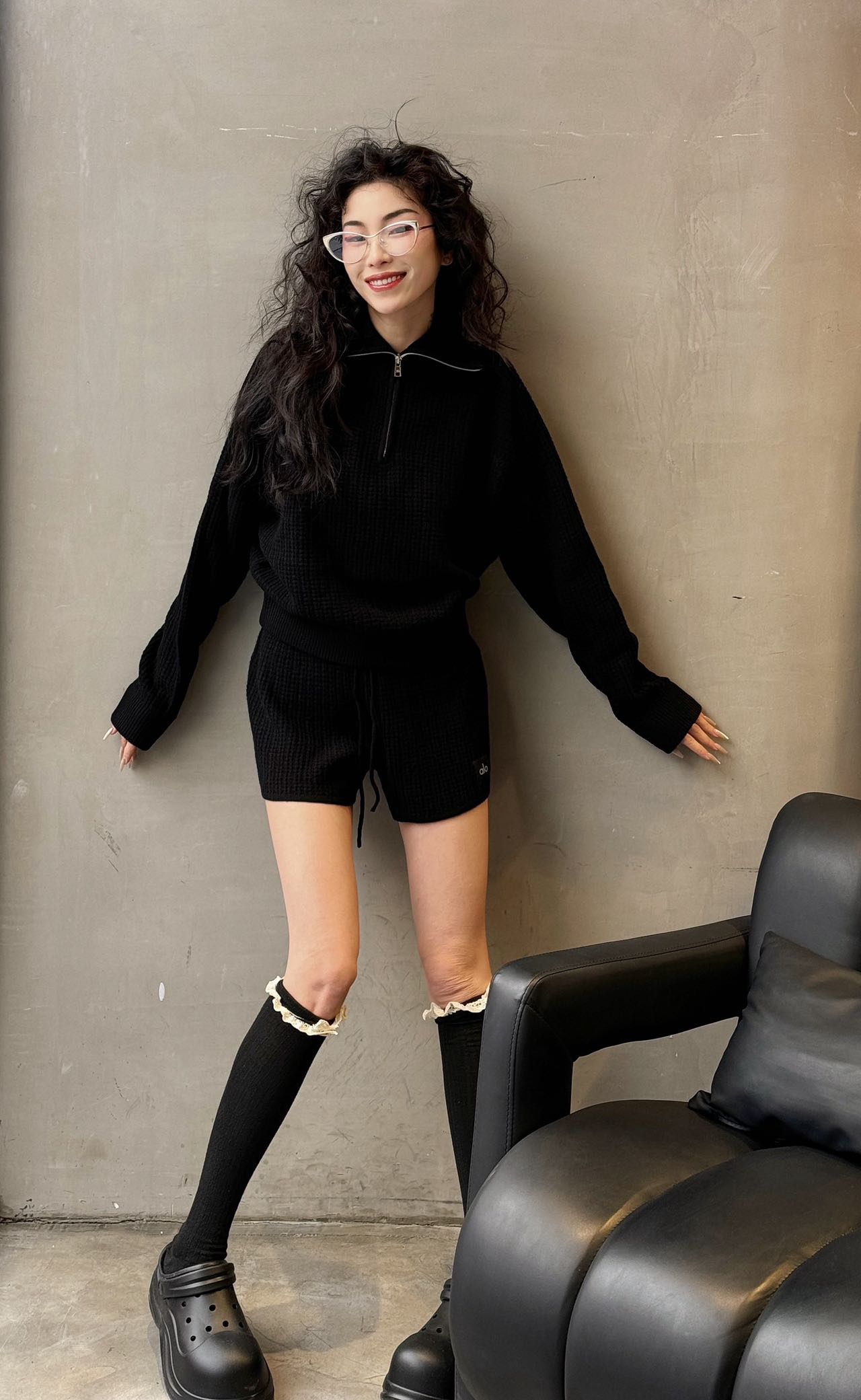 Loose-Fit High-Lieutenant T-shirts: Effortless Chic Style with Self-Regulating Design - 图片 4