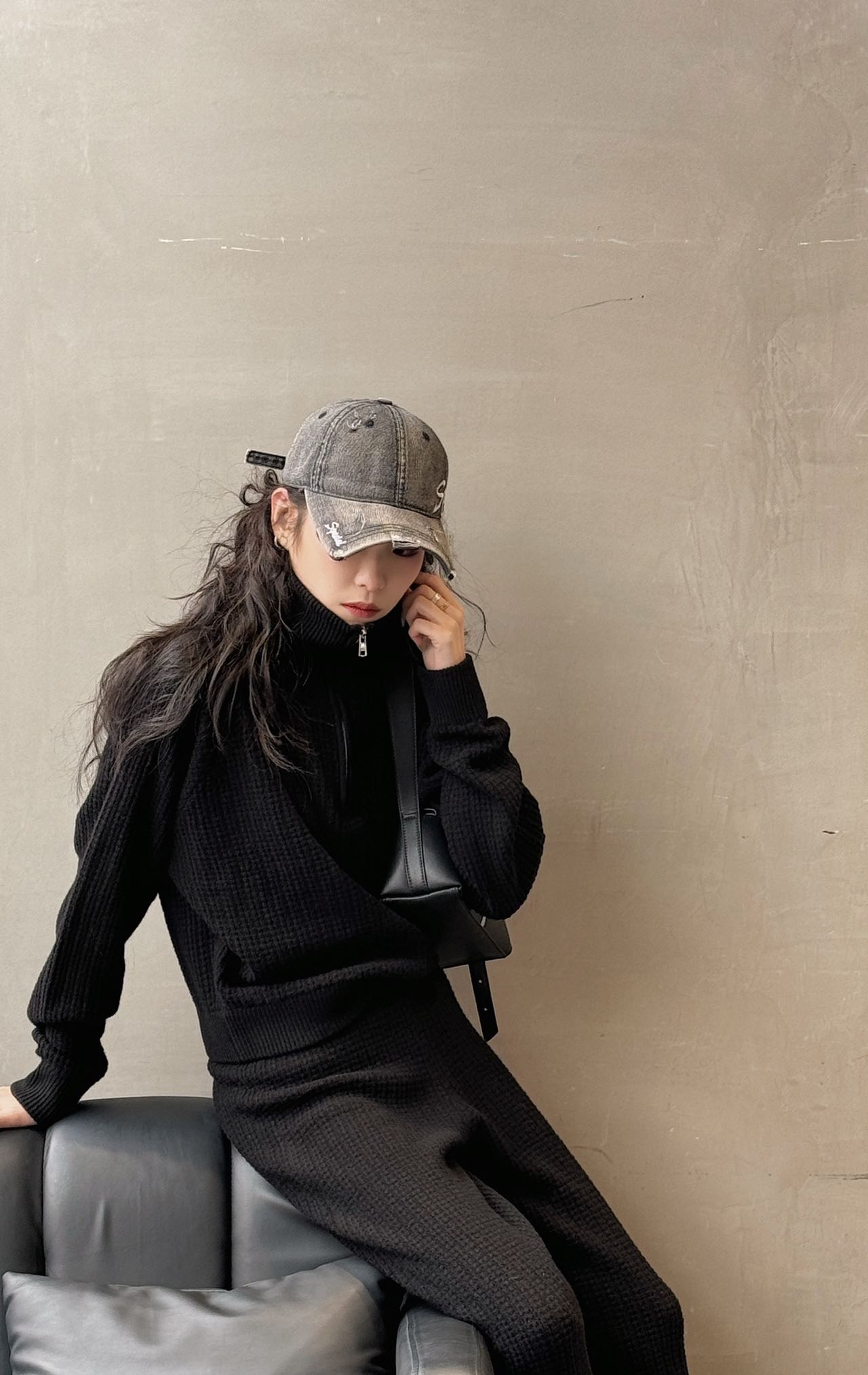 “Cozy and Stylish: P759 ALO Waffgar Knitting Shorts for Effortless Chic” - 图片 2