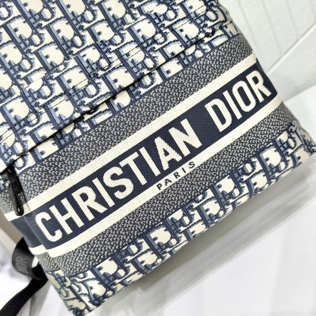 Dior Style Beige Glasses Bags detail image 7 from source 776428