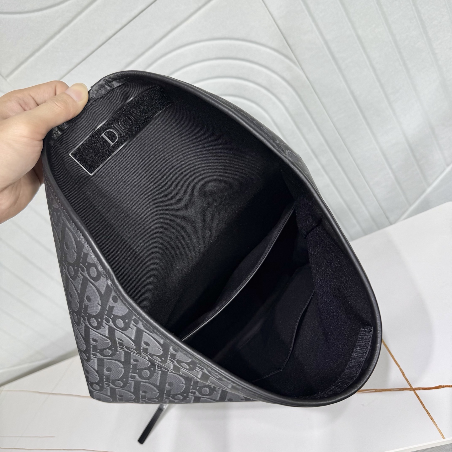 Dior Style Black Leather Backpack Bags Backpack detail image 8 from source 776375