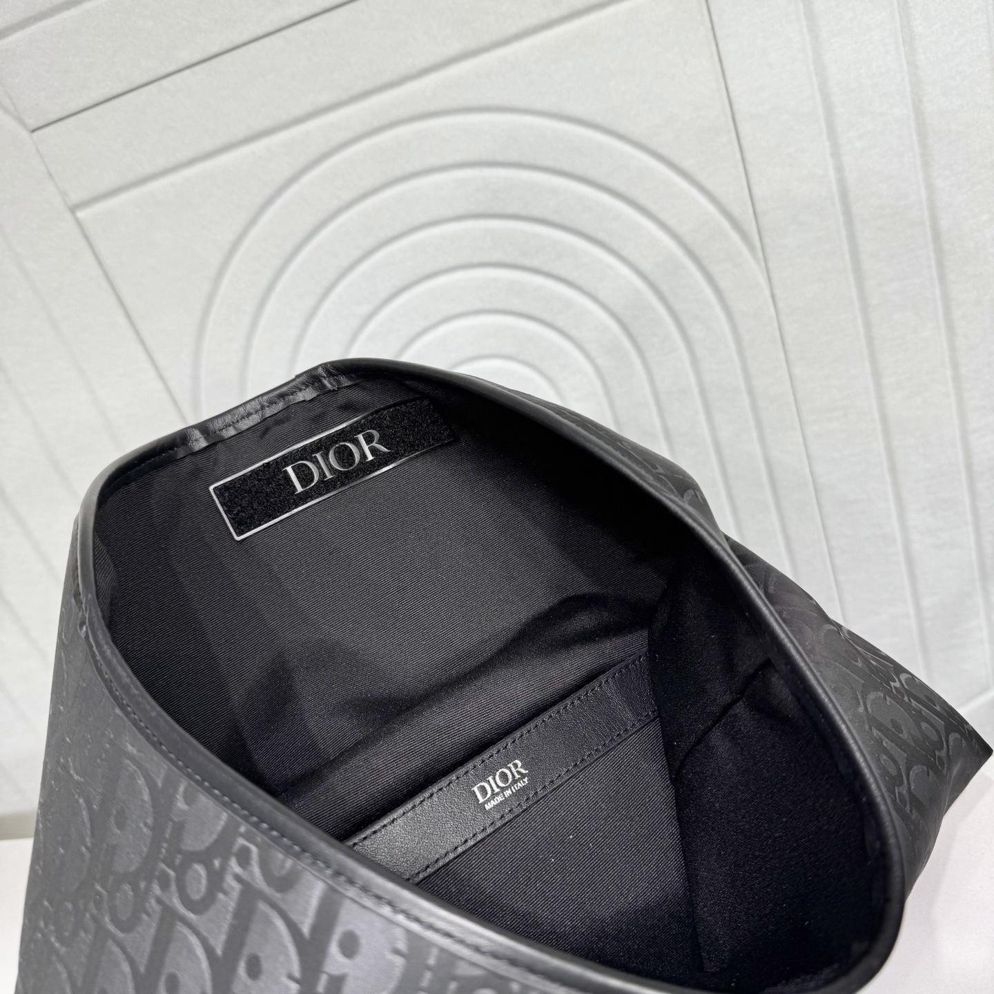 Dior Style Black Leather Backpack Bags Backpack detail image 9 from source 776375