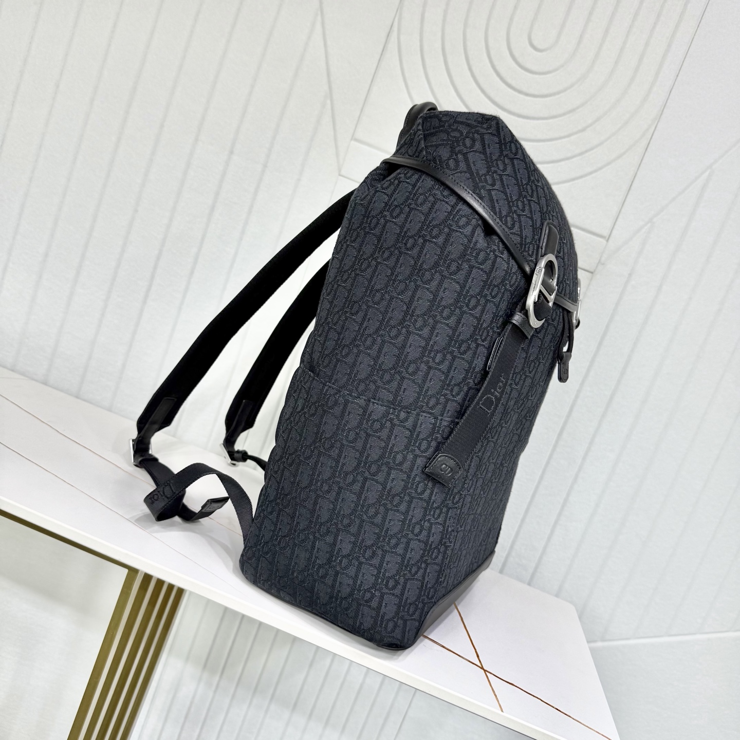 Dior Style Black Leather Backpack Bags detail image 2 from source 776396