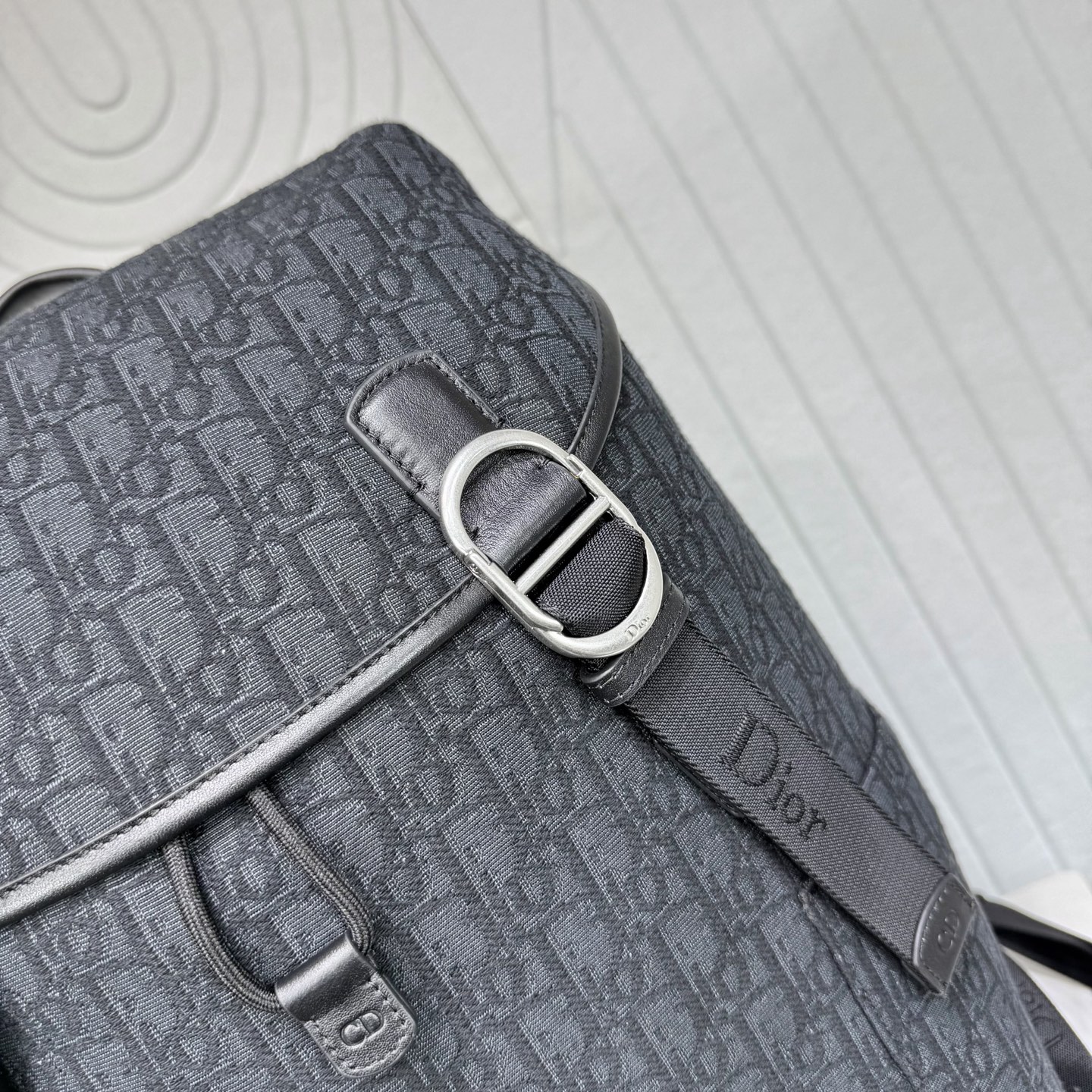 Dior Style Black Leather Backpack Bags detail image 5 from source 776396