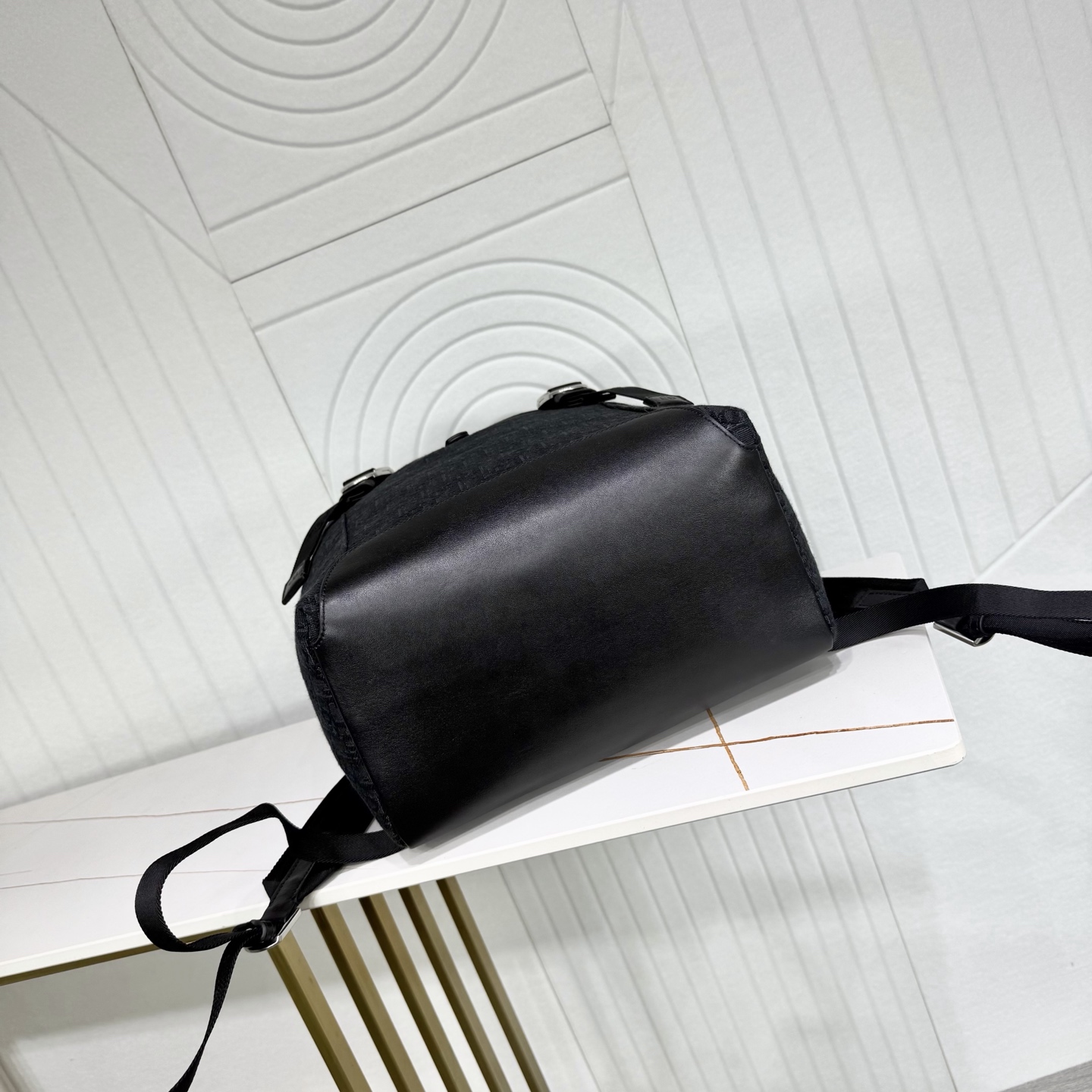 Dior Style Black Leather Backpack Bags detail image 4 from source 776396