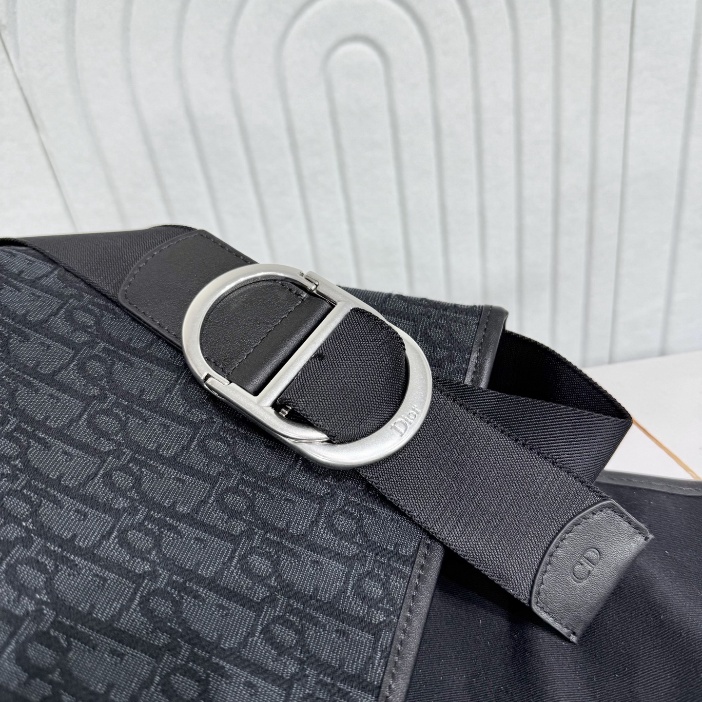 Dior Style Black Leather Top Handle Bag style reference detail image 7 from source 776390