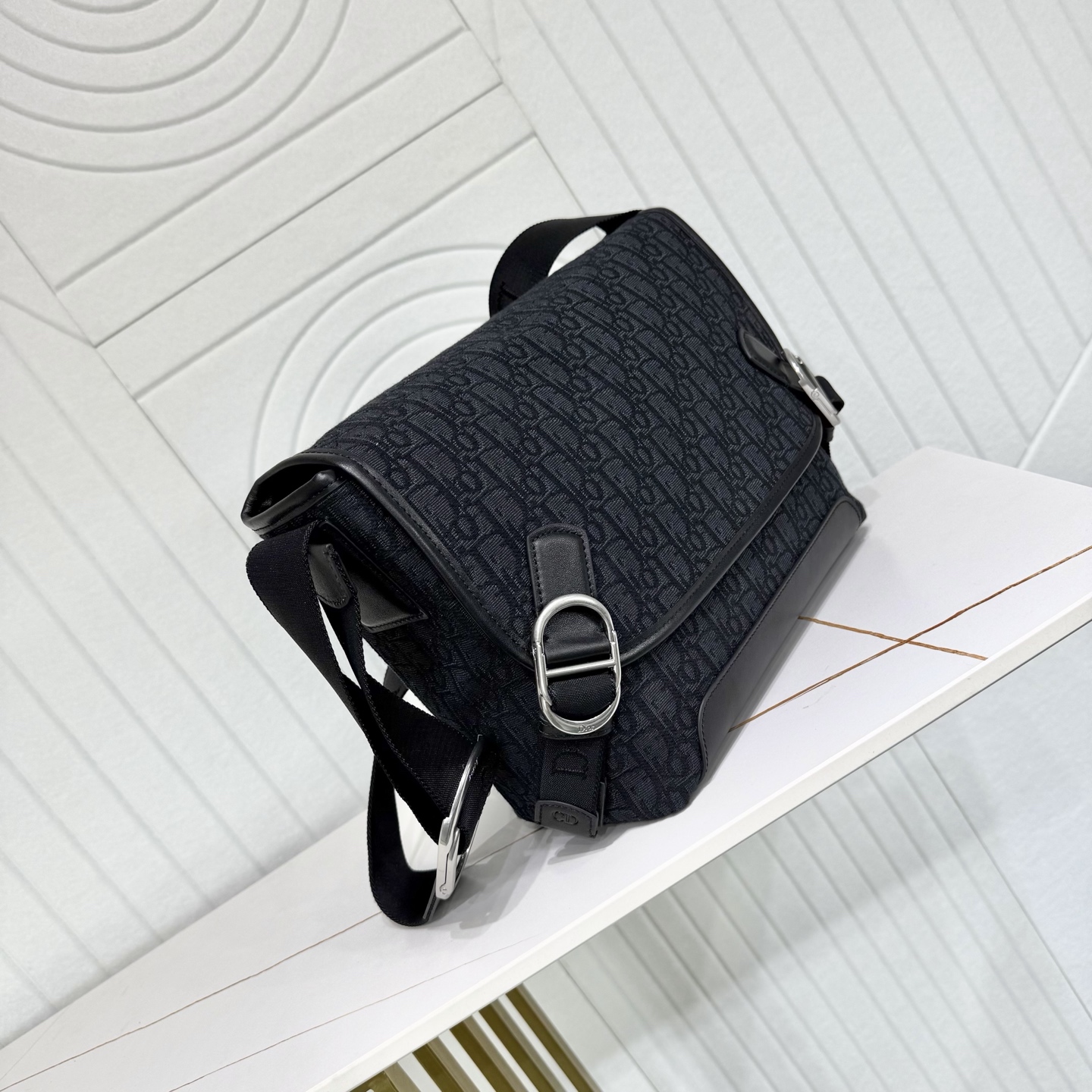 Dior Style Black Leather Top Handle Bag style reference detail image 2 from source 776390