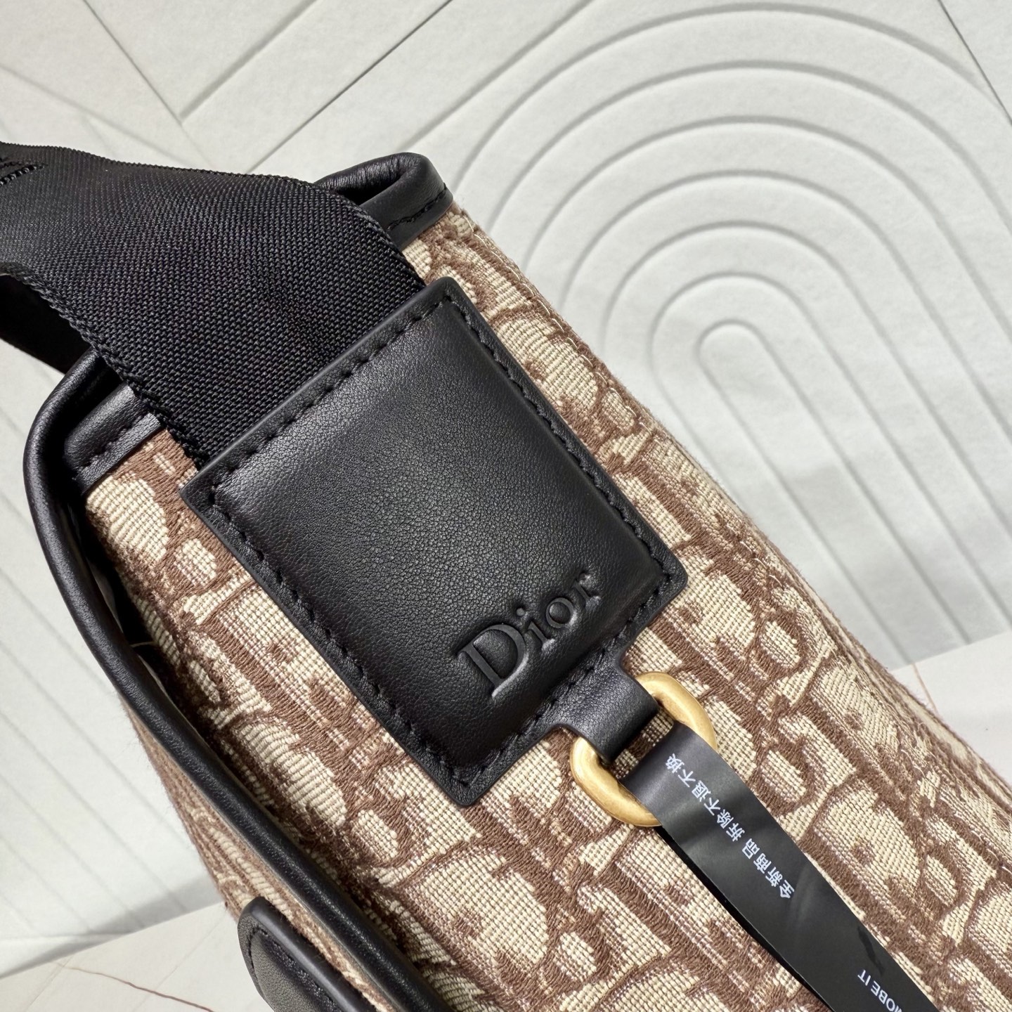 Dior Style Brown Leather Top Handle Bag style reference detail image 7 from source 776391