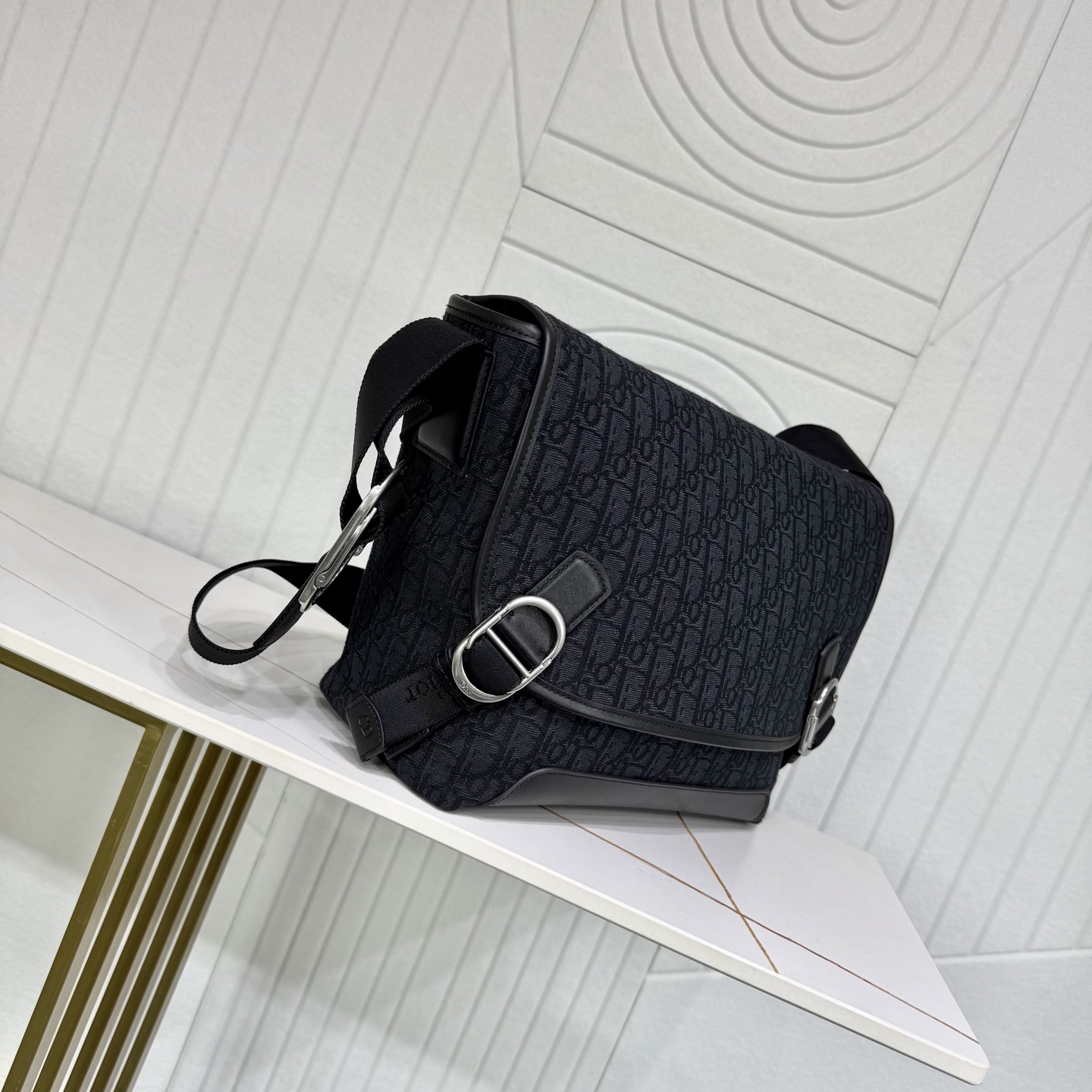 Dior Style Black Leather Top Handle Bag style reference detail image 2 from source 776392