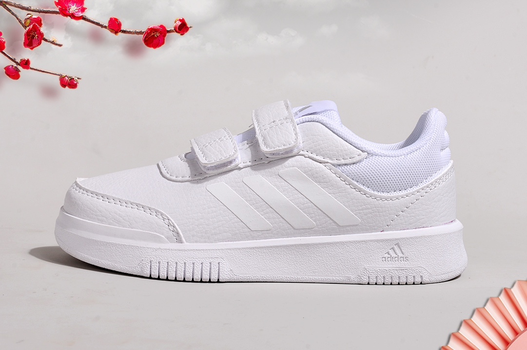 火🔥爆Adidas/阿迪达斯正品ADIPUFF MID男女童同款休闲跑步鞋，官方同步包装 ， 防滑耐磨橡胶大底 潮流百搭 、秋冬休闲时尚童鞋 舒适性能十足 。 尺码：28——37-选品中心