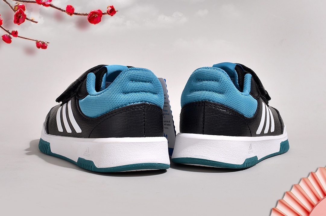 图片[4]-AD双魔术贴板鞋28-37 ADIPUFF MID男女童同款休闲鞋，官方同步包装 ， 防滑耐磨橡胶大底 潮流百搭 、秋冬休闲时尚童鞋 舒适性能十足-选品中心