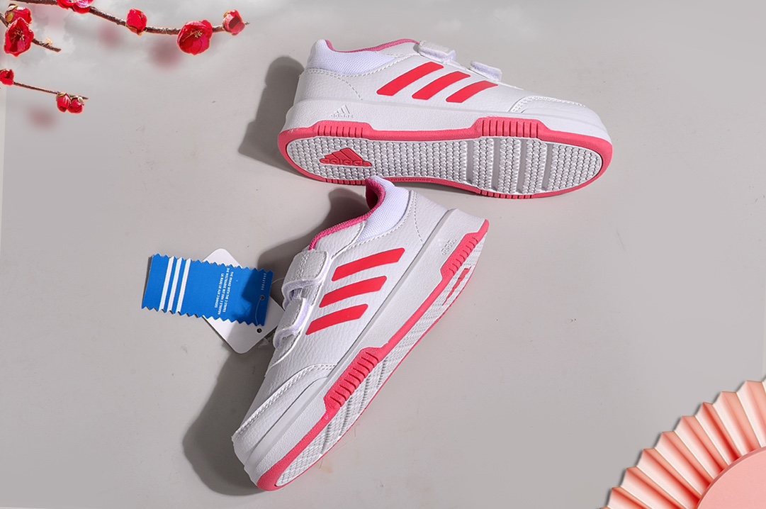 图片[2]-火🔥爆Adidas/阿迪达斯正品ADIPUFF MID男女童同款休闲跑步鞋，官方同步包装 ， 防滑耐磨橡胶大底 潮流百搭 、秋冬休闲时尚童鞋 舒适性能十足 。 尺码：28——37-选品中心