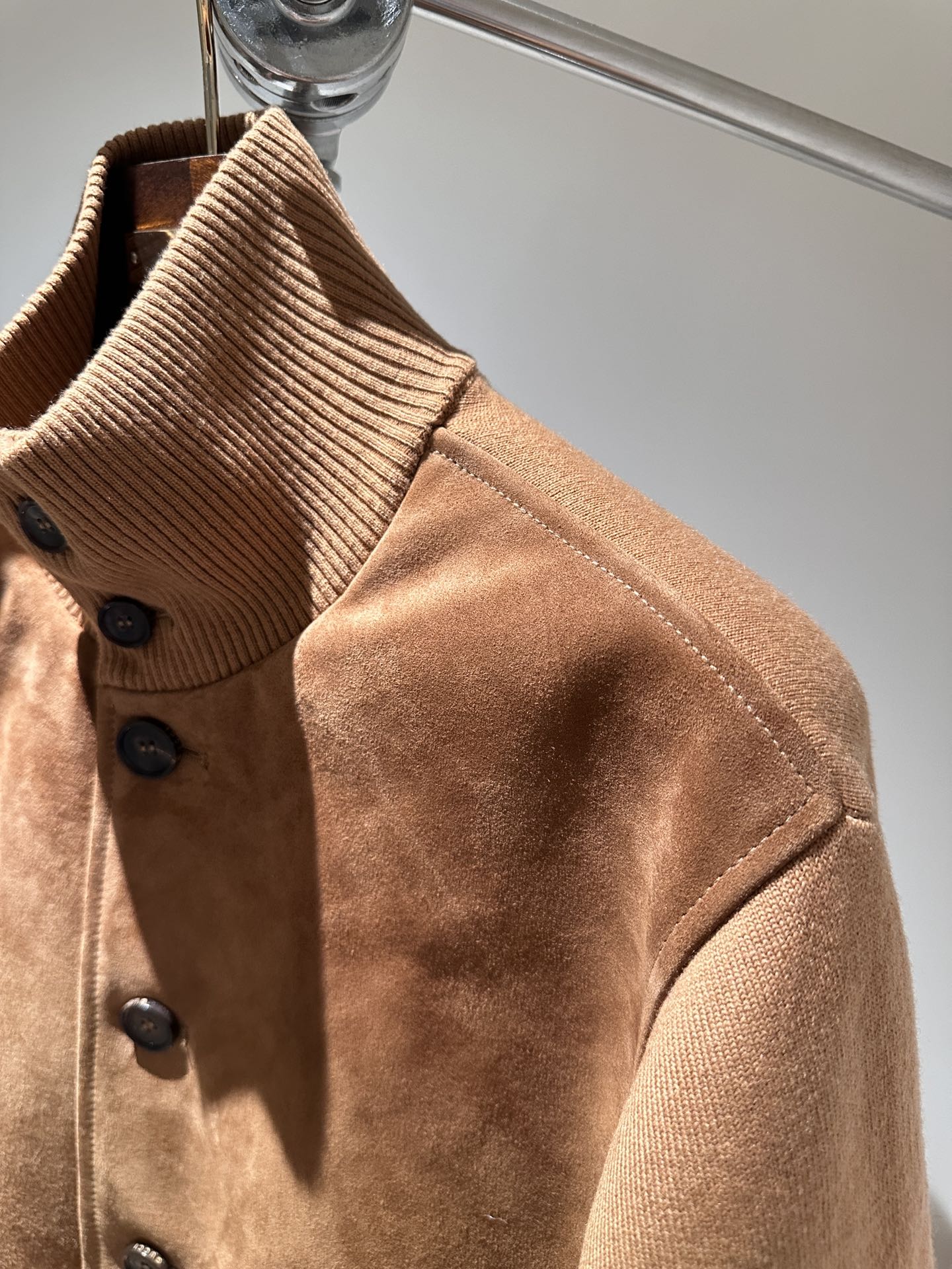 Gucci Shearling Wool Knit Cardigan - Vintage Style, Fall/Winter Essential 10 i1733102889 2747 3