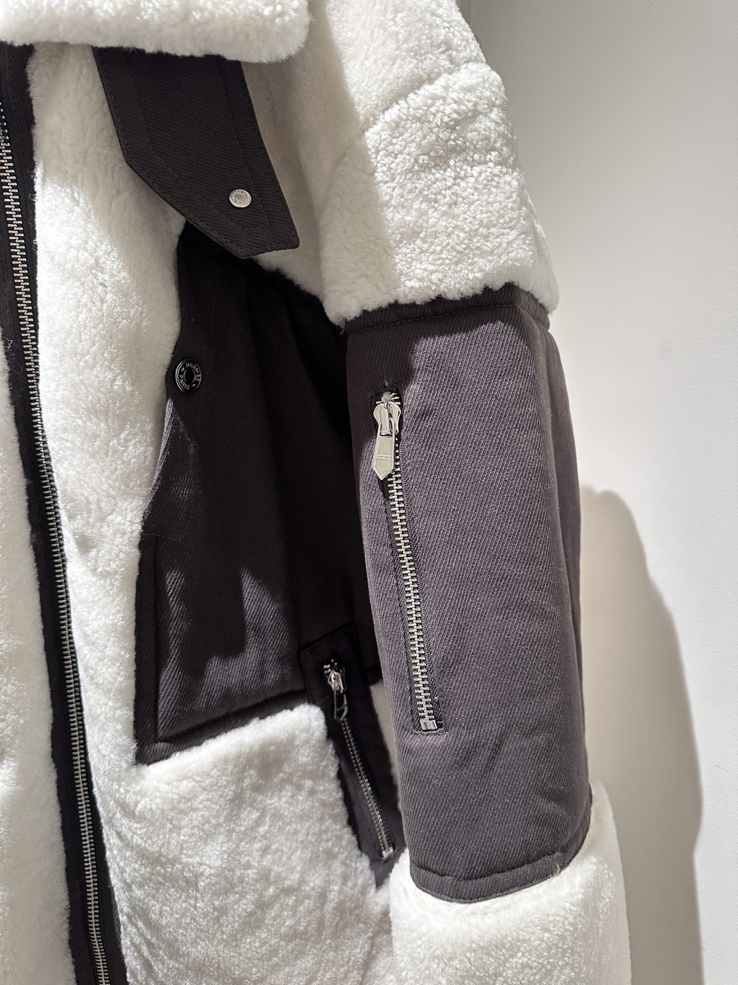 Hermès Shearling Coat: Luxurious Turkish Lambskin, Autumn/Winter Collection 7 i1733832093 7979 6