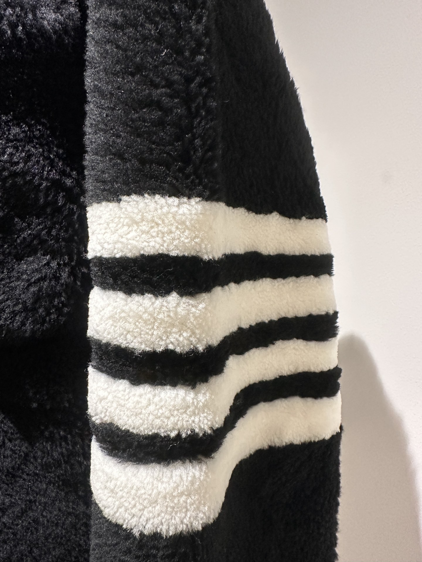 Thom Browne Shearling Jacket - Luxurious Lambskin, Oversized Fit 12 i1734321710 4528 4