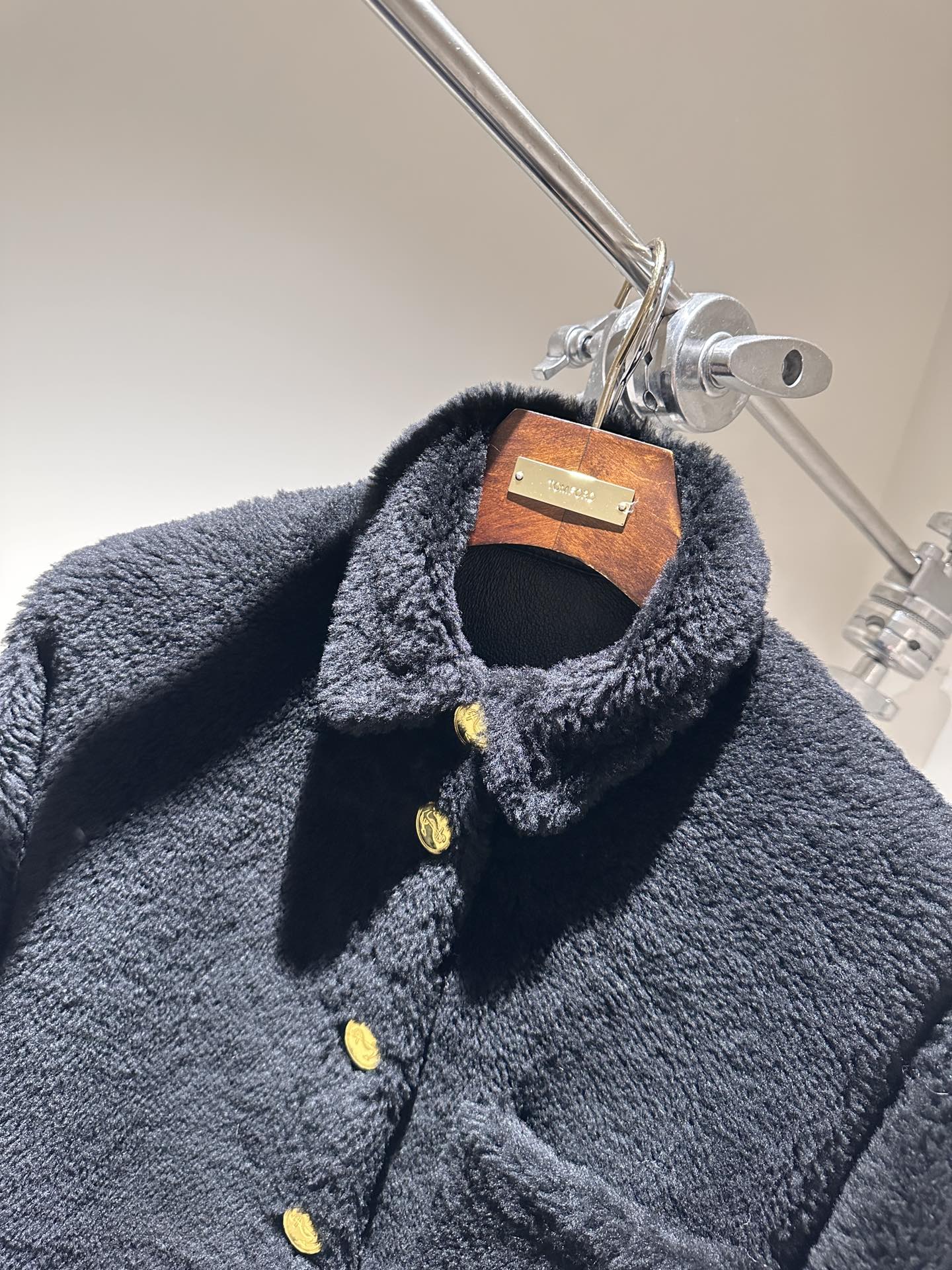 Thom Browne Shearling Jacket - Luxurious Lambskin, Oversized Fit 6 i1734321710 6479 7