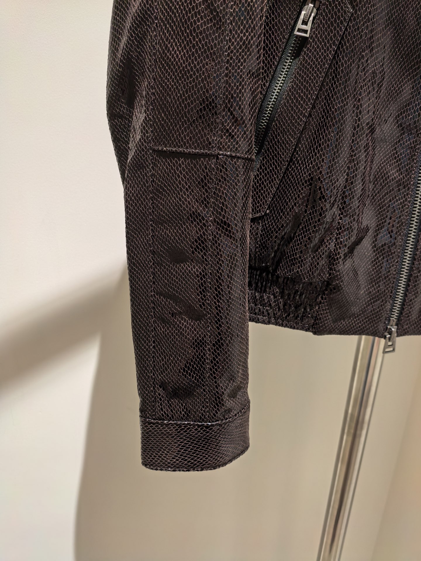 i1749020853195 1041 0 7