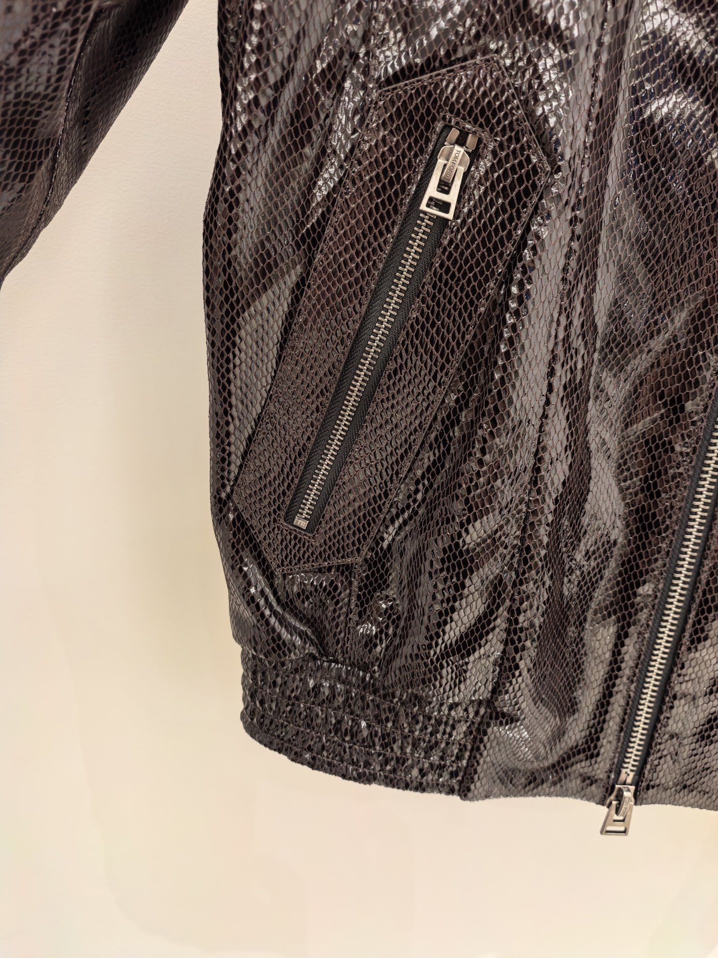 i1752582302929 9463 0 12