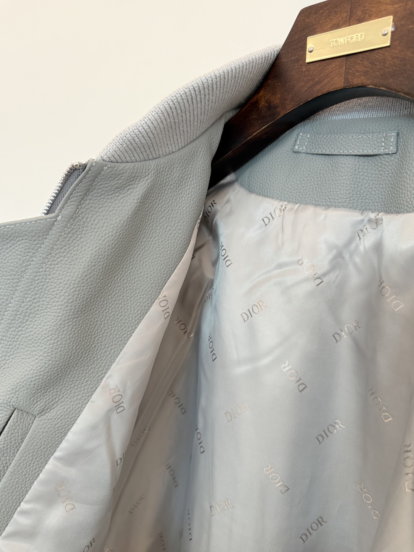 Dior Wool and Leather Baseball Jacket, Stylish New Definition - Limited Stock 11 i1755147975247 9058 0 10