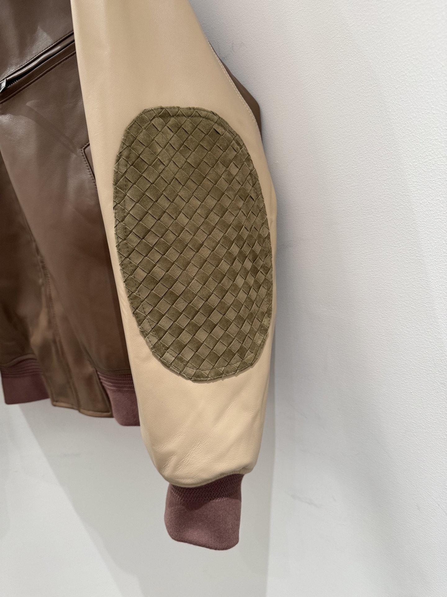 Bottega Veneta Lambskin Leather Jacket with Detachable Wool Collar 6 i1756104525556 2339 0 4