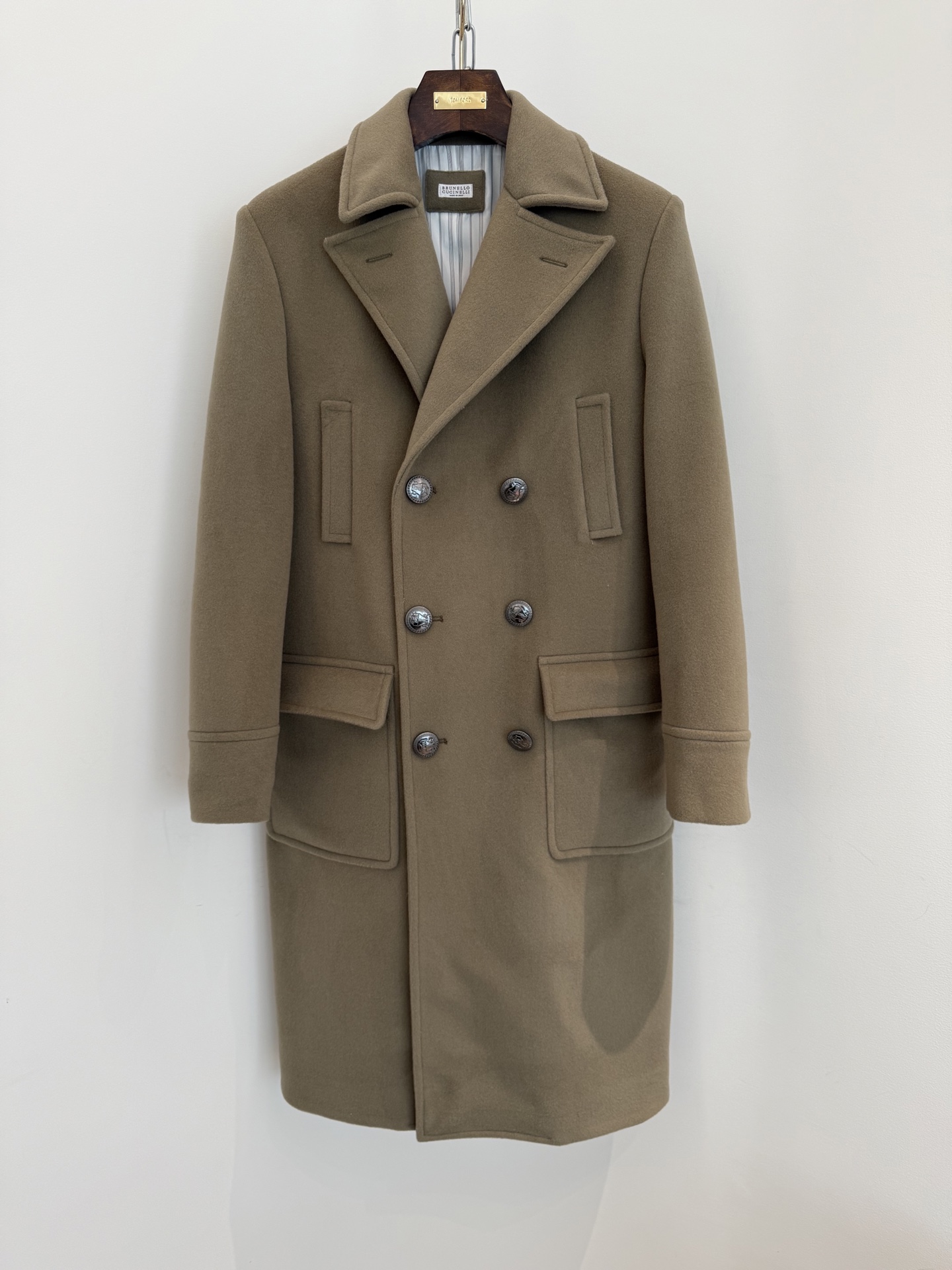 Elegant Wool Blend Overcoat – Classic Design, Premium Quality