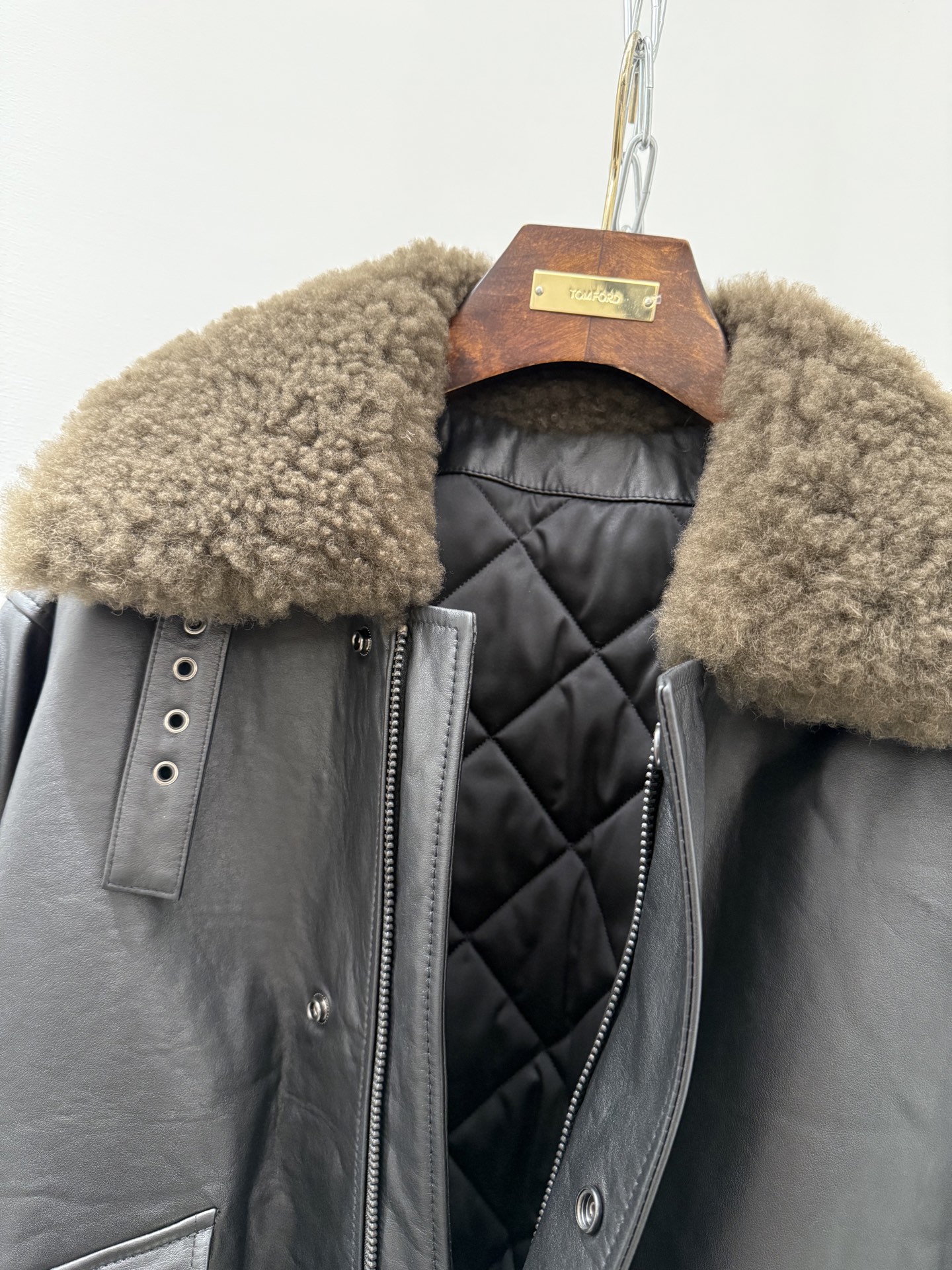 i1761873584792 1387 0 6