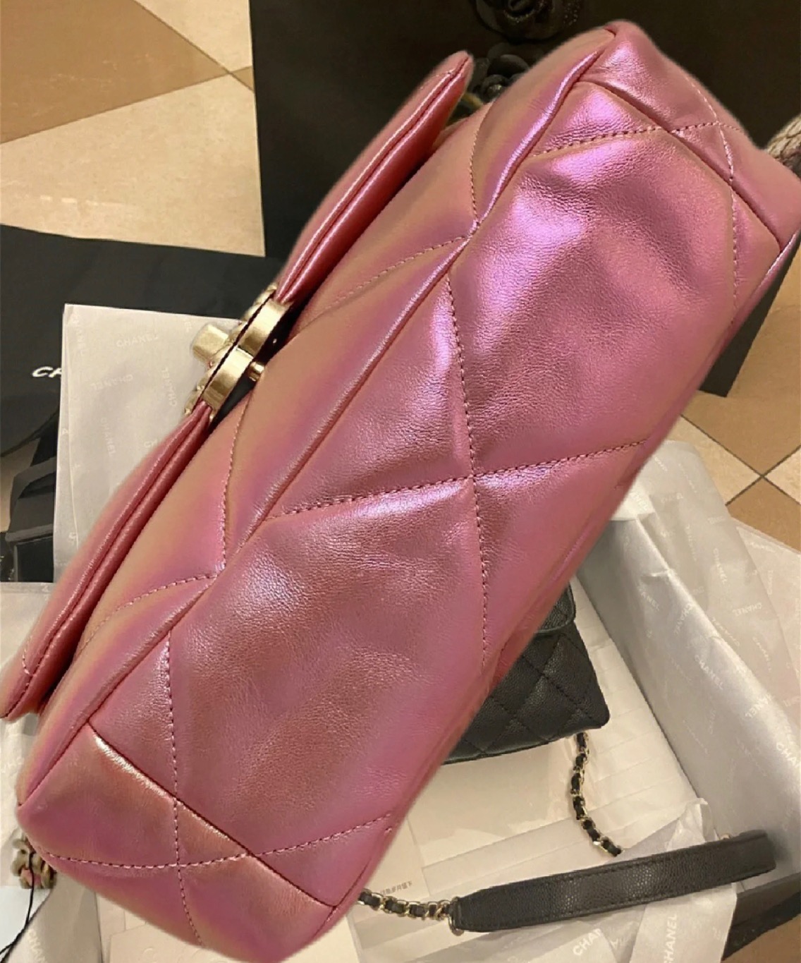 샤넬 21 P 옥빛 가방 141377 이미지 2