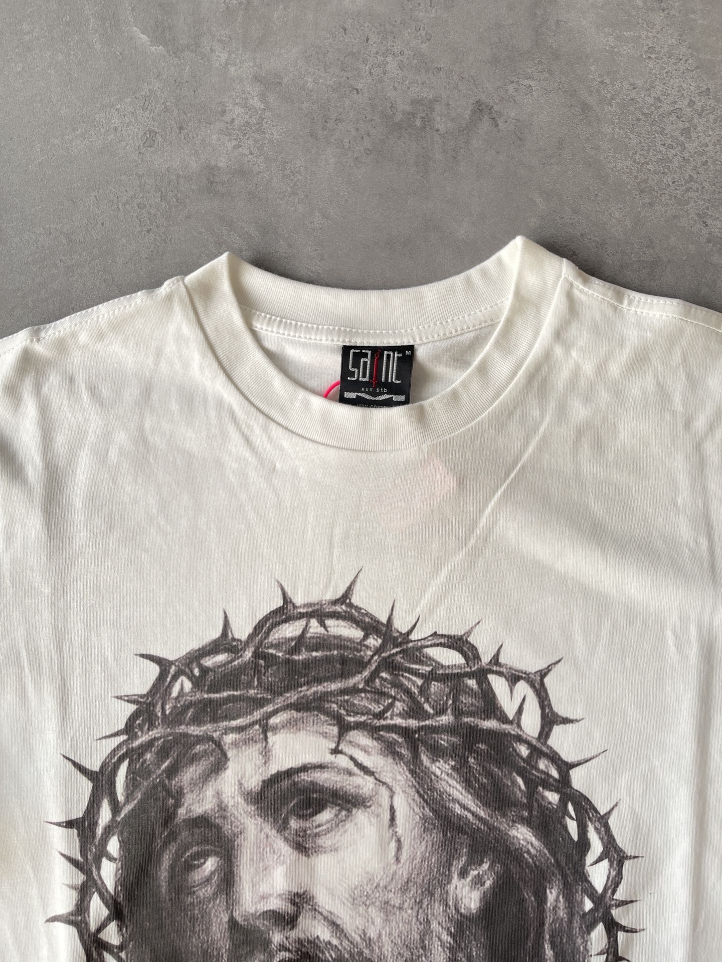 Saint Michael Vintage Crew Neck T-Shirt with Jesus Graphic, Available in S-XL 6 i1734451780 3813 1