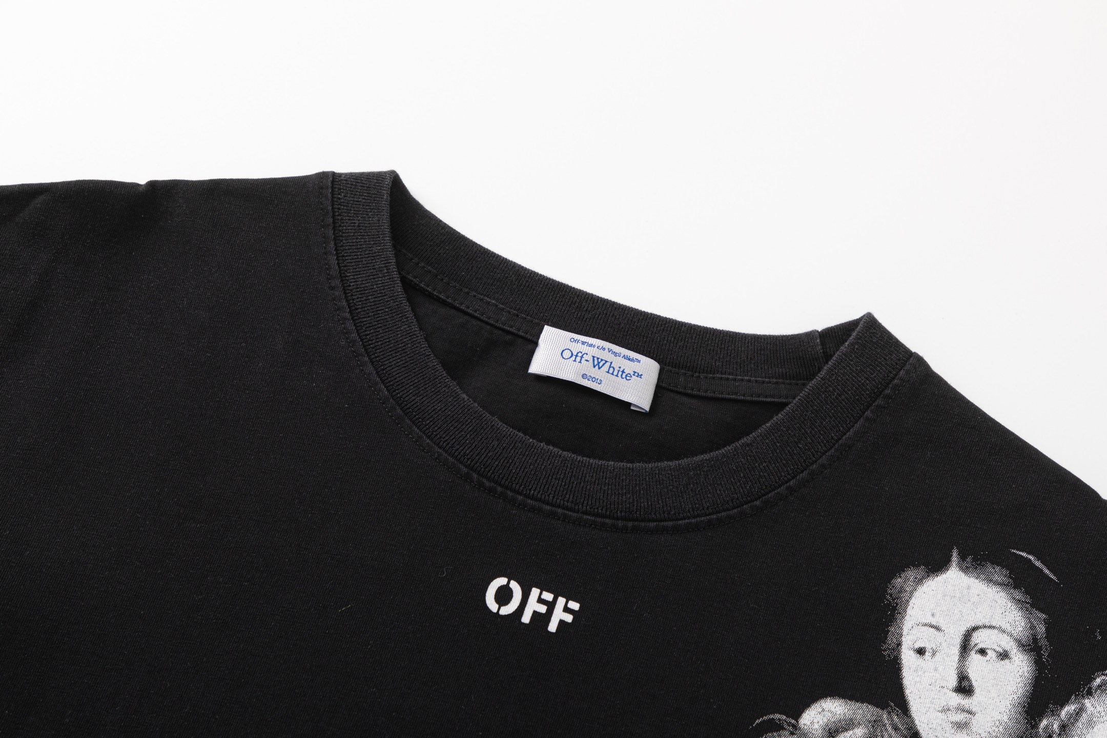 Off-White Printed Crew Neck T-Shirt | Fashionable Tops for Men and Women 3 i1740448883628 3515 0 1