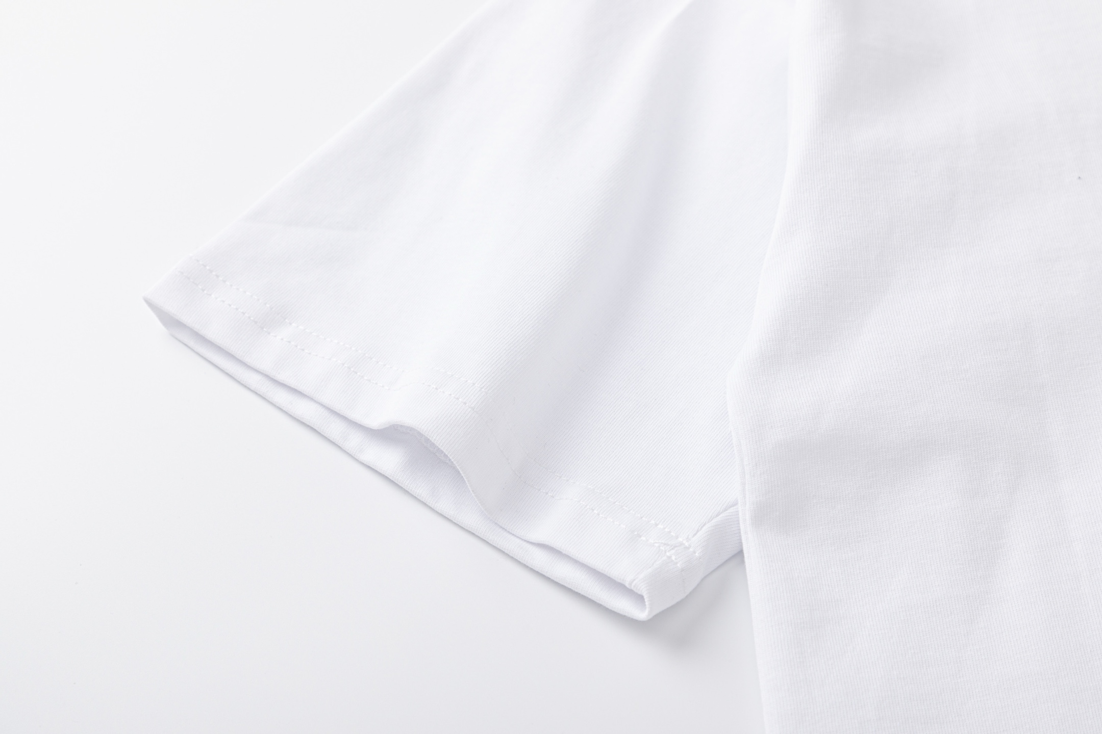 Off-White OW Printed Crew Neck T-Shirt | Stylish Streetwear Top 8 i1740449334040 3146 0 6