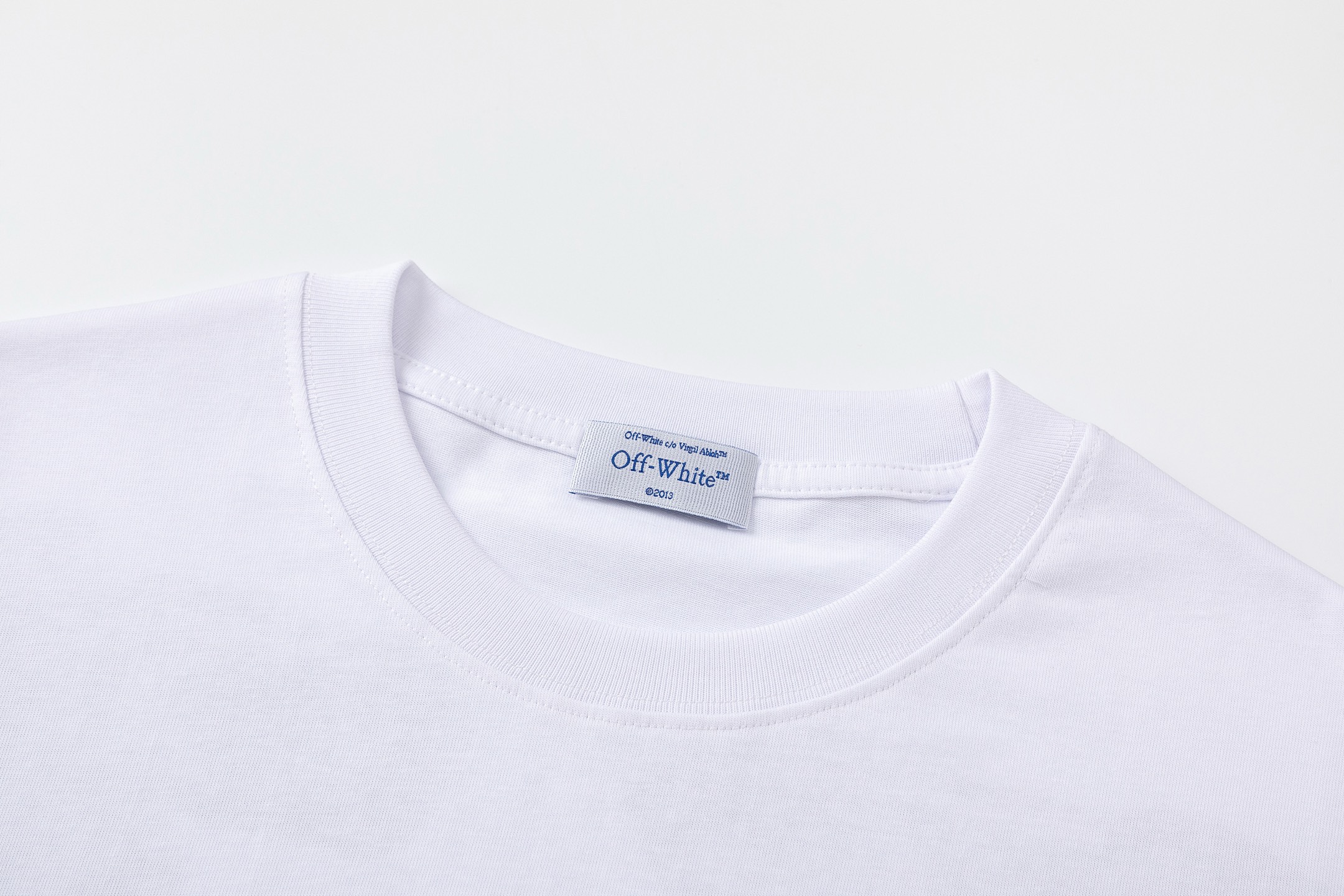 Off-White Printed Crew Neck T-Shirt | Fashionable Cotton Tee for Men & Women 6 i1744854666603 2430 0 4