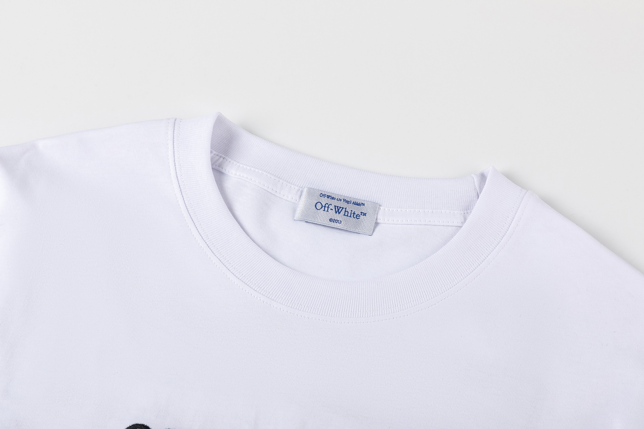 Off-White OW Printed Crew Neck T-Shirt Short Sleeve Tops - S to XL 3 i1744855266446 7408 0 1