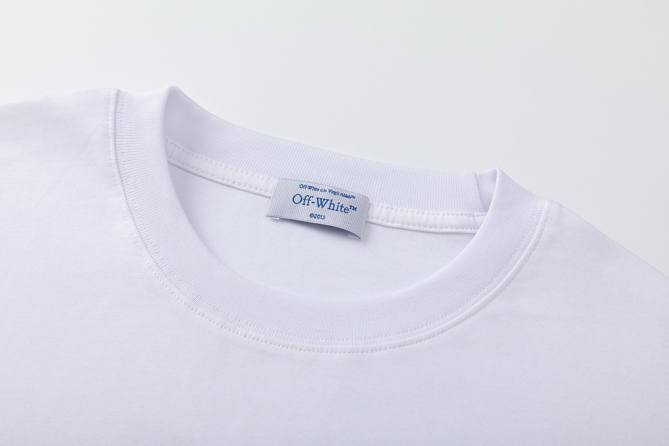 Off White Printed Crew Neck T-Shirt - Stylish and Comfortable Tees 5 i1746323991904 2057 0 4