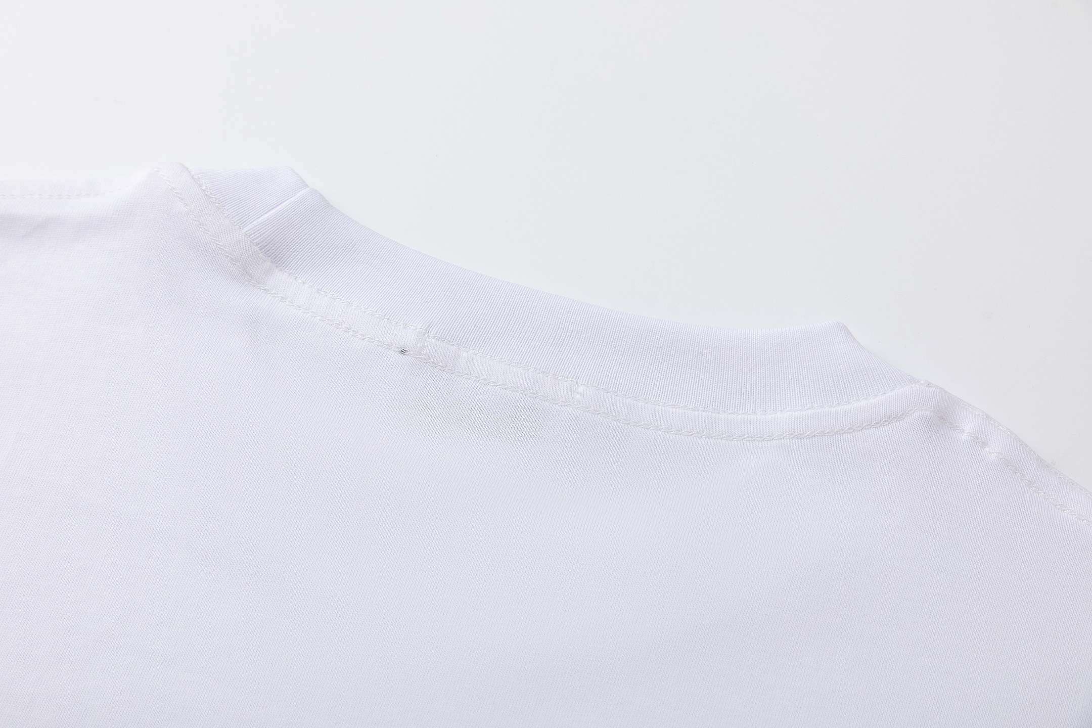 Off White Printed Crew Neck T-Shirt - Stylish and Comfortable Tees 8 i1746323991961 5355 0 7