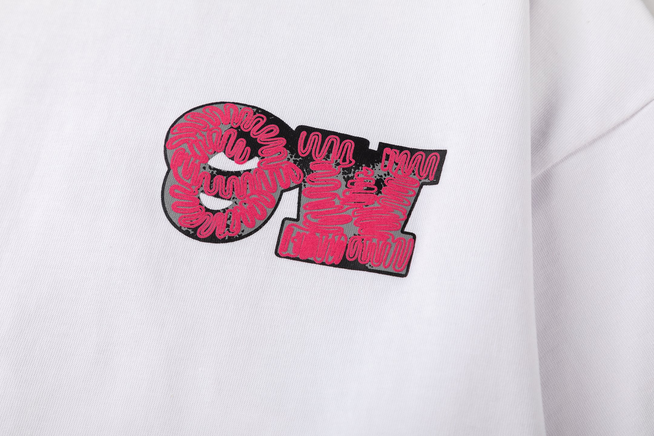 Off-White Printed Crew Neck T-Shirts/Tees/Tops, Available in Sizes S-XL 4 i1746324153245 4090 0 2