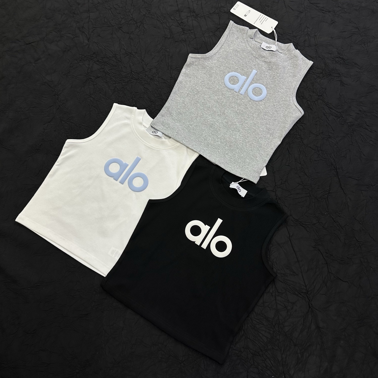 Alo Yoga Ribbed Tank Top - Perfect for Workout, Yoga & Everyday Wear 1 i1746330318630 1523 0 0