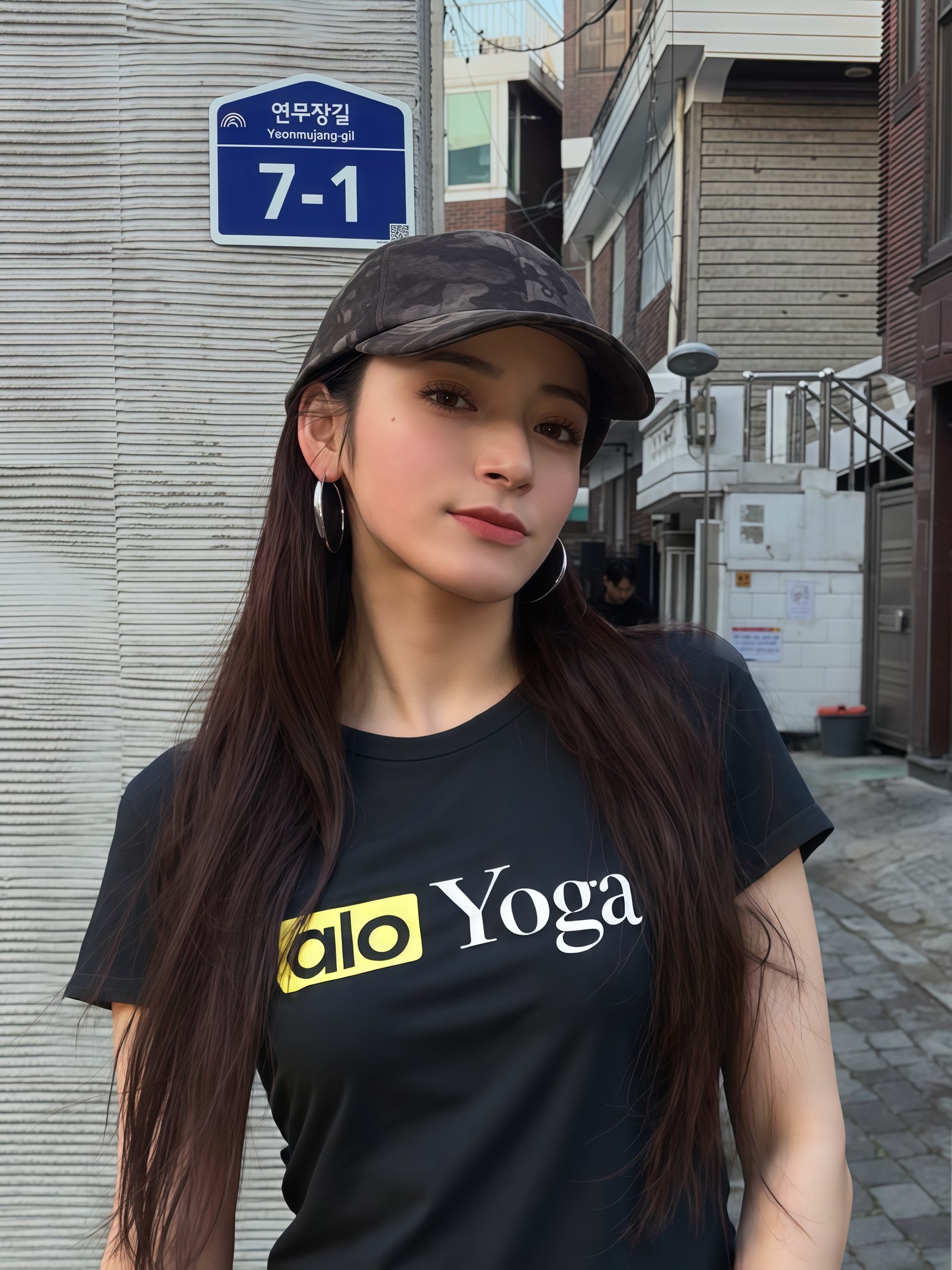 ALO Yoga Women's Crew Neck Graphic T-Shirt - Casual, Relaxed Fit 3 i1747792721768 9177 0 1