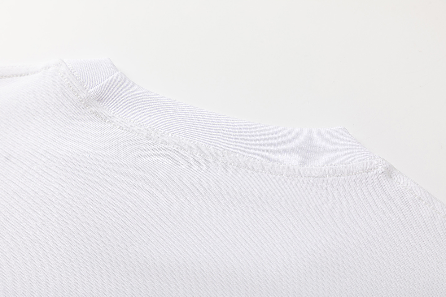 Off-White Printed Crew Neck T-Shirt | Short Sleeve Tee Top for Men and Women 6 i1748830555652 6302 0 5
