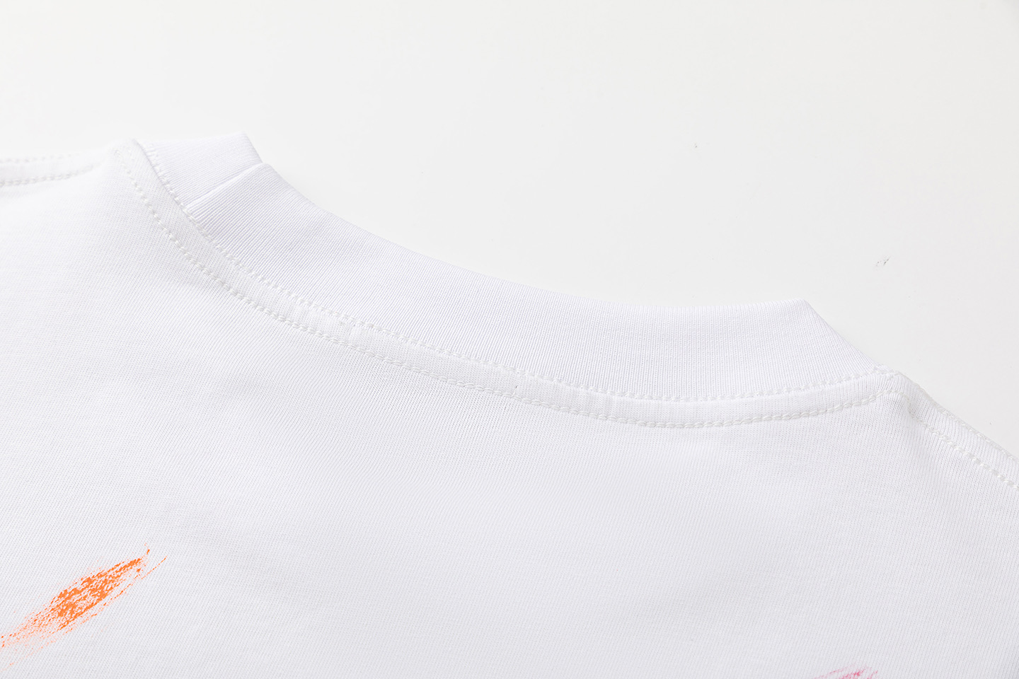 Off-White Printed Crew Neck T-Shirt | Fashionable Graphic Tee for Men & Women 4 i1748830737408 6589 0 2