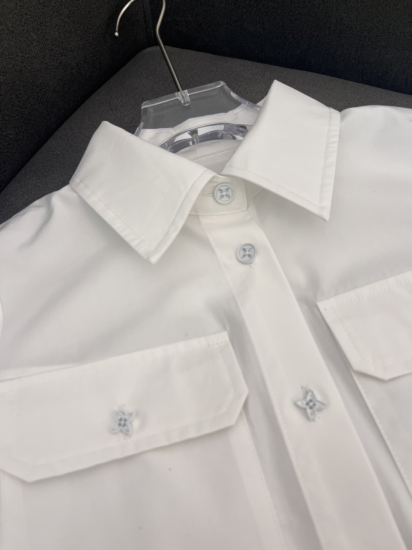 louis vuitton gathered cotton short sleeved shirt