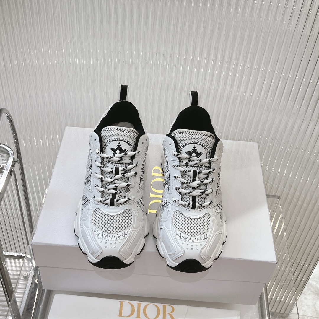 Dior High
 Shoes Sneakers Black White Cowhide Fabric Rubber Fall Collection Casual