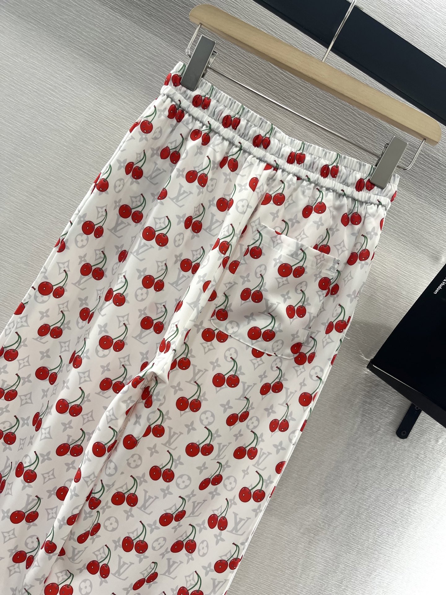 Louis Vuitton Cherry Print Wide Leg Pants - Stylish and Comfortable 4 i1746983860934 8466 0 7