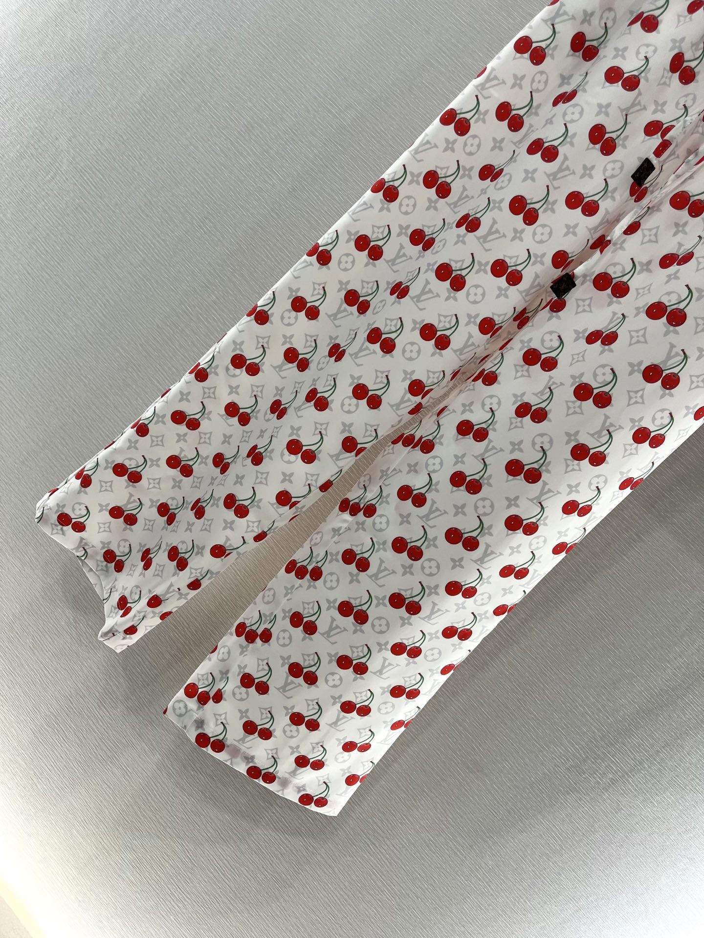 Louis Vuitton Cherry Print Wide Leg Pants - Stylish and Comfortable 5 i1746983861020 7512 0 3