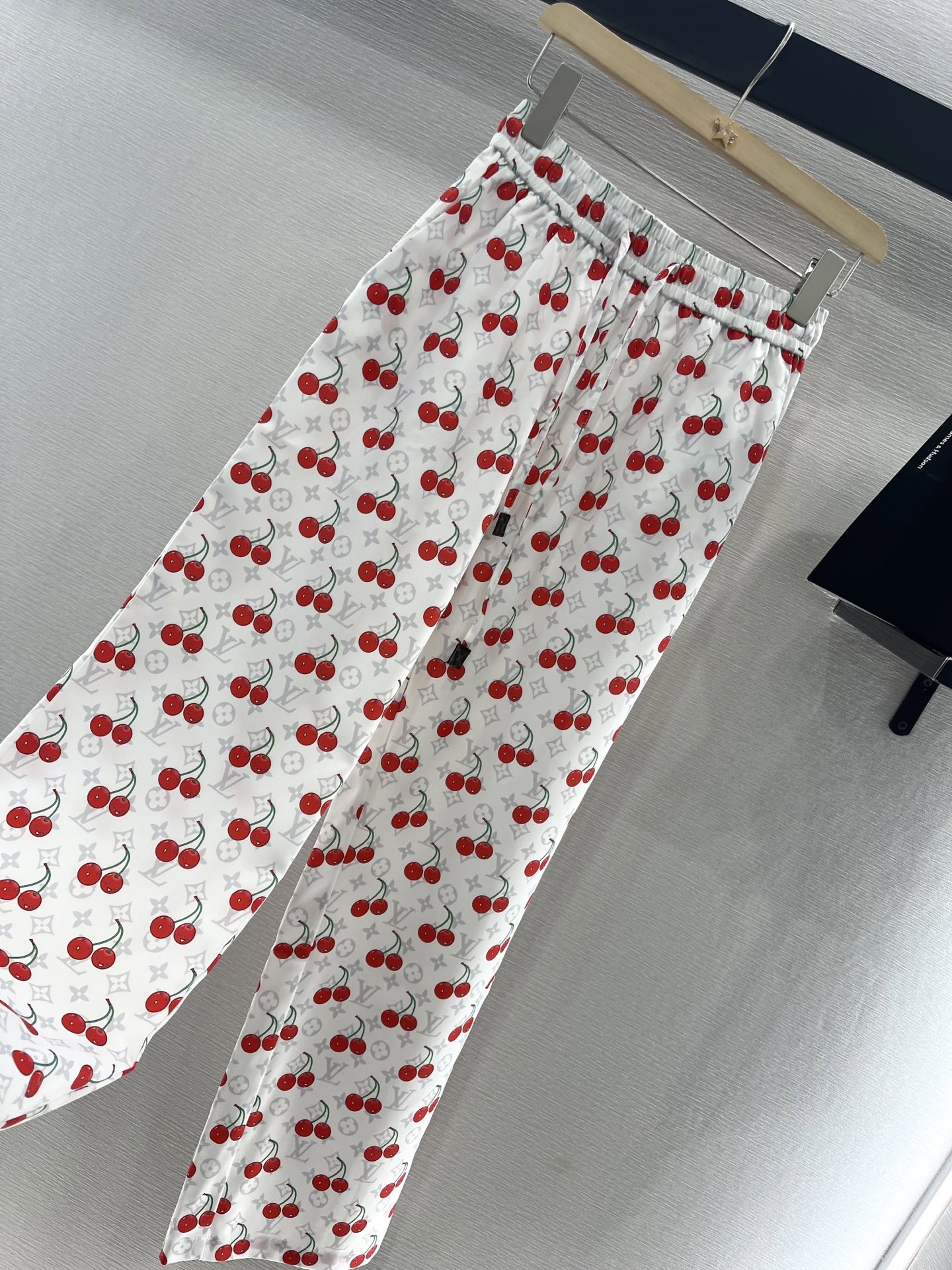 Louis Vuitton Cherry Print Wide Leg Pants - Stylish and Comfortable 6 i1746983866529 8432 0 4