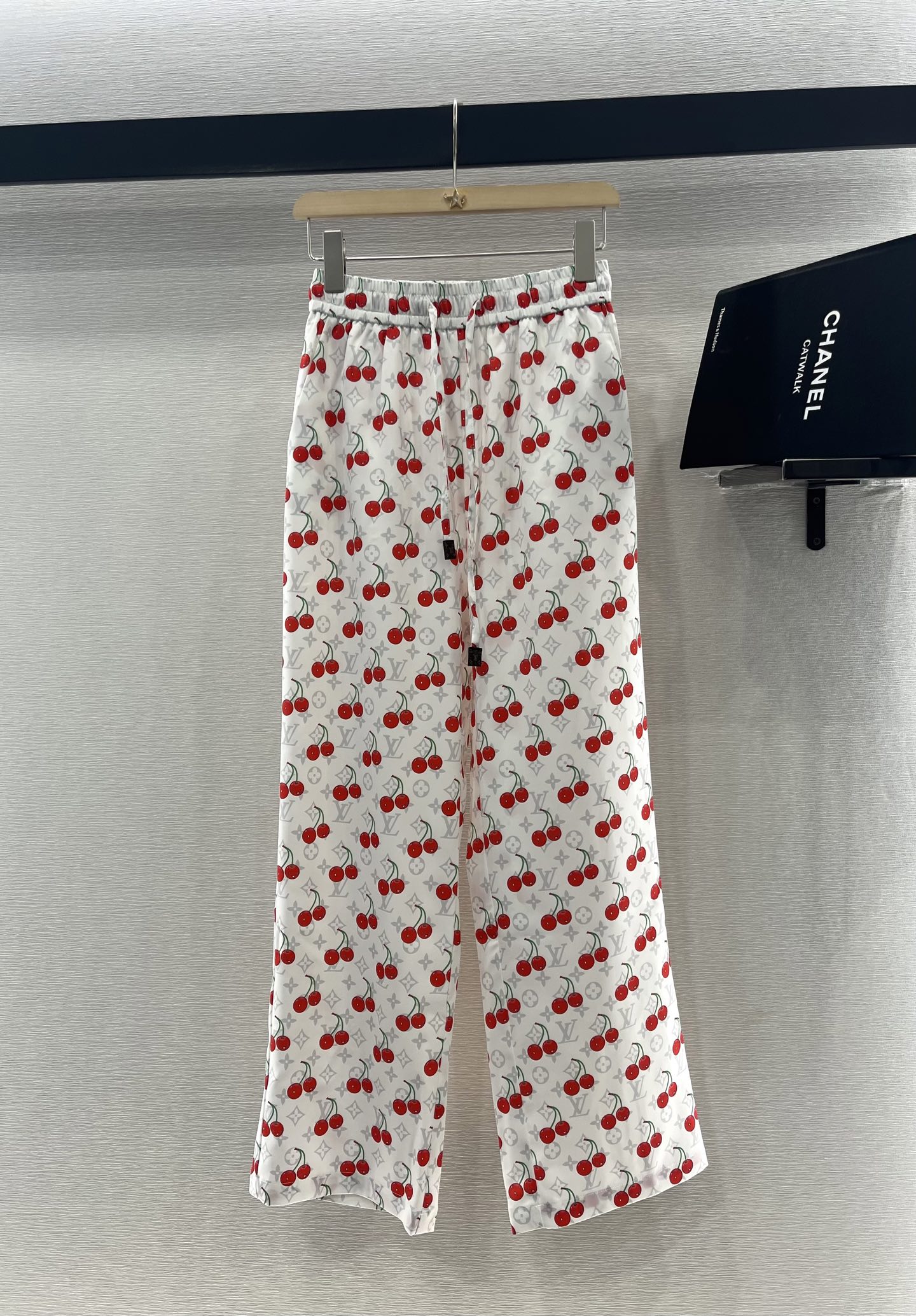 Louis Vuitton Cherry Print Wide Leg Pants - Stylish and Comfortable 1 i1746983866698 5457 0 0