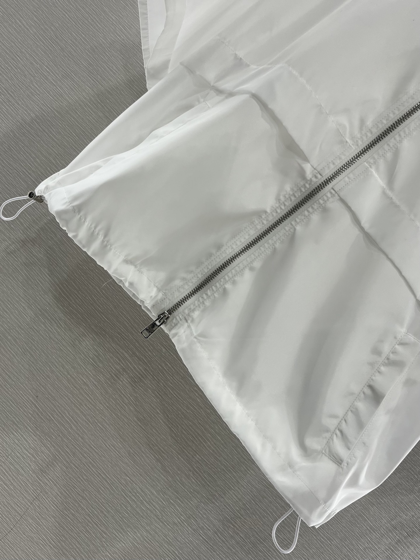 Prada Women's White Hooded Jacket Recycled Nylon Comfortable and Stylish 5 i1746984836584 3145 0 8