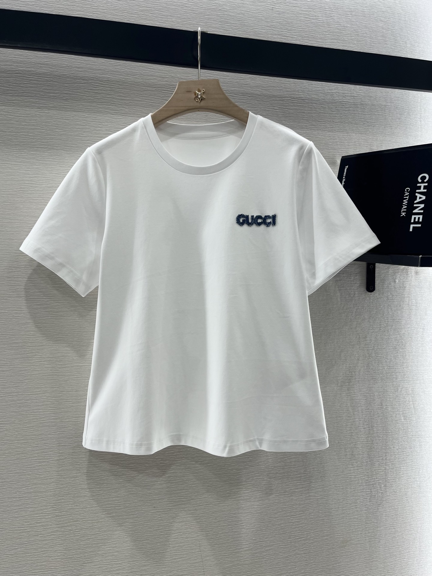 Gucci Women's White Cotton T-Shirt with Embroidered Logo - Comfort & Style