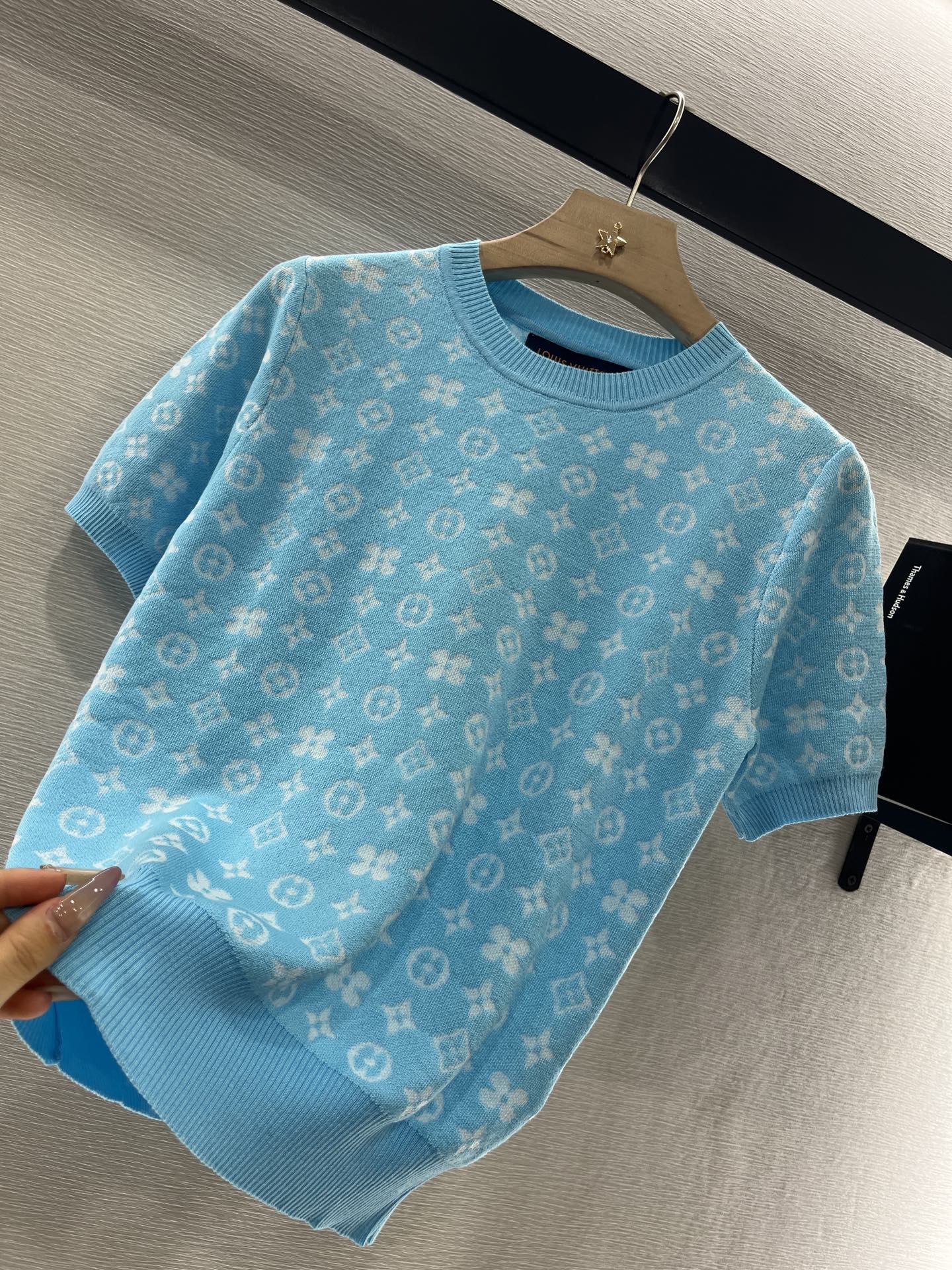Louis Vuitton Women's Jacquard Knit Short Sleeve Top - Chic & Comfortable 6 i1746985393142 1255 0 6