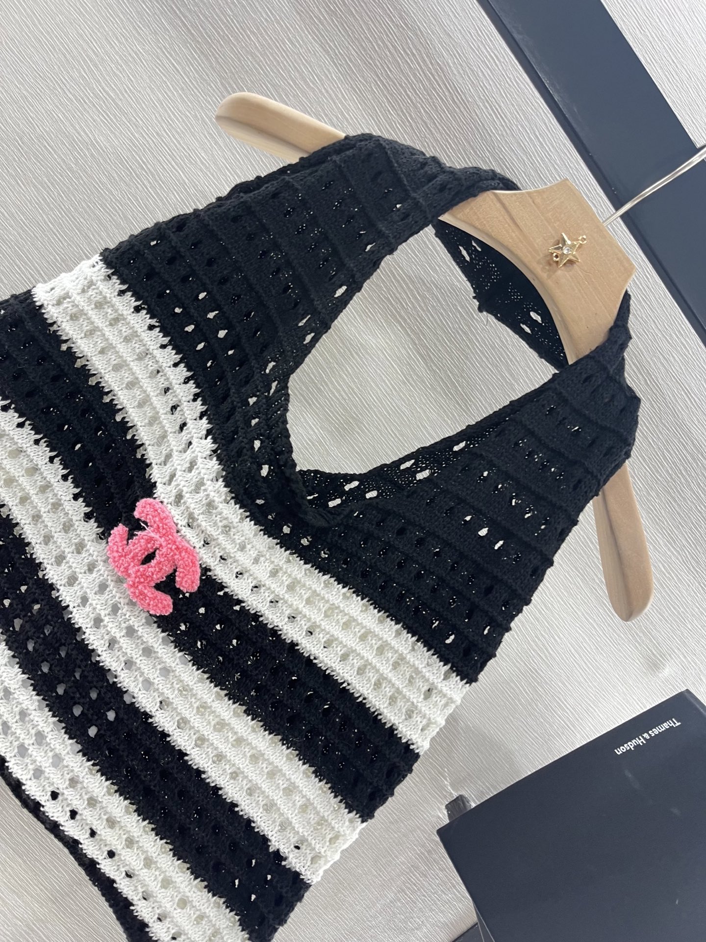 Chanel Striped Knit Shoulder Bag, Luxurious Cashmere, Designer Handbag 4 i1746986125442 408 0 4